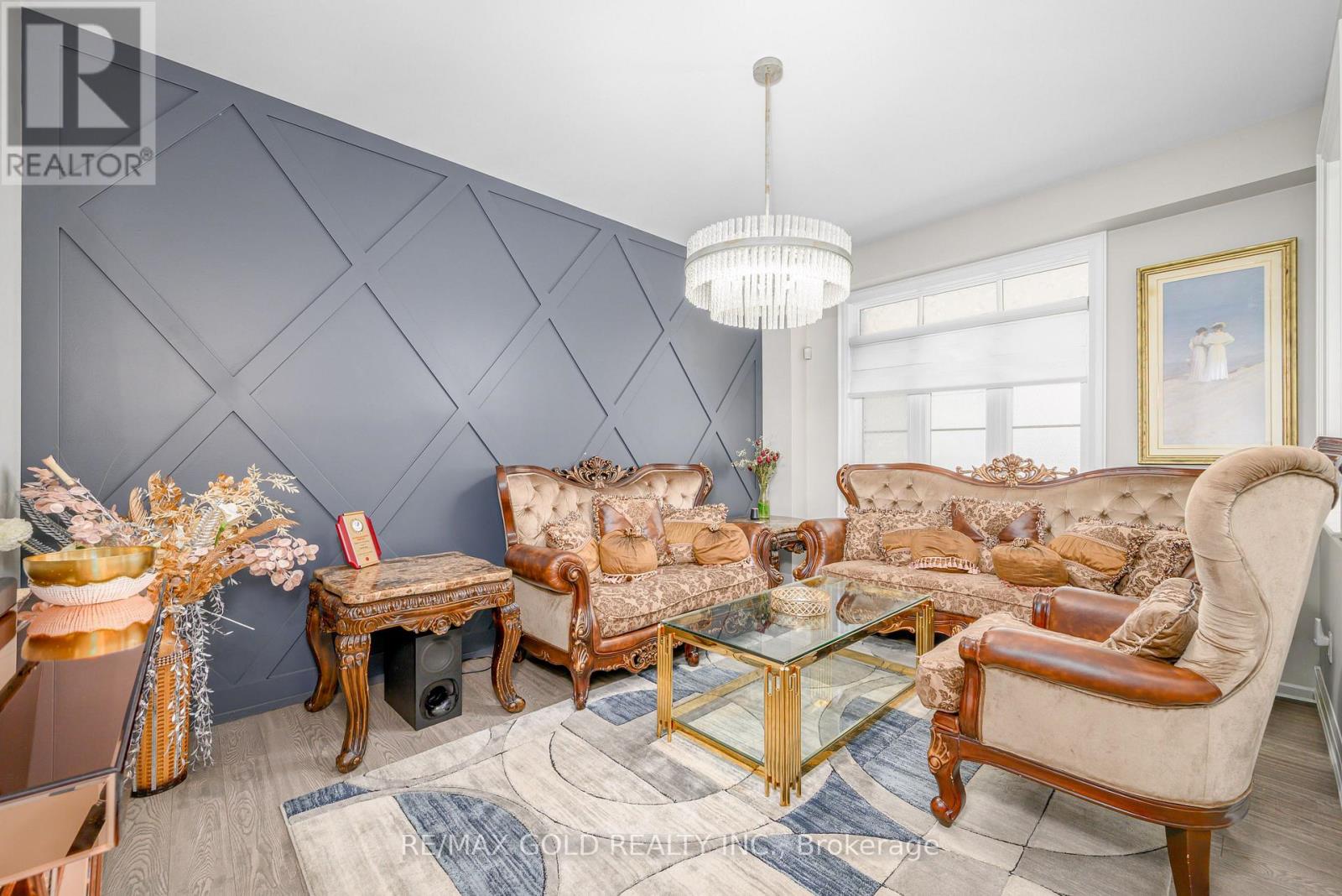 9 Clutterbuck Lane, Ajax, Ontario  L1T 0N6 - Photo 5 - E12821150