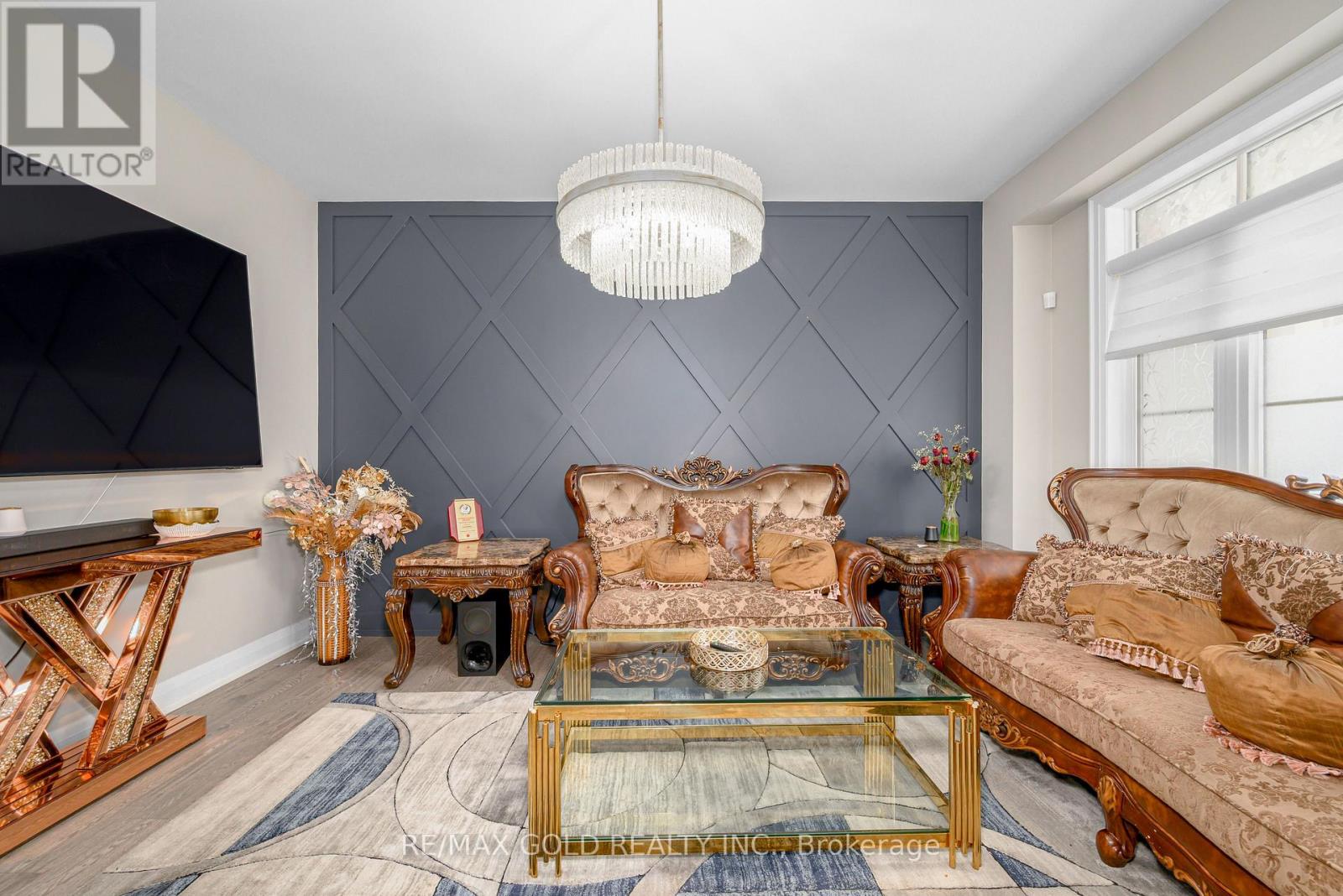 9 Clutterbuck Lane, Ajax, Ontario  L1T 0N6 - Photo 6 - E12821150