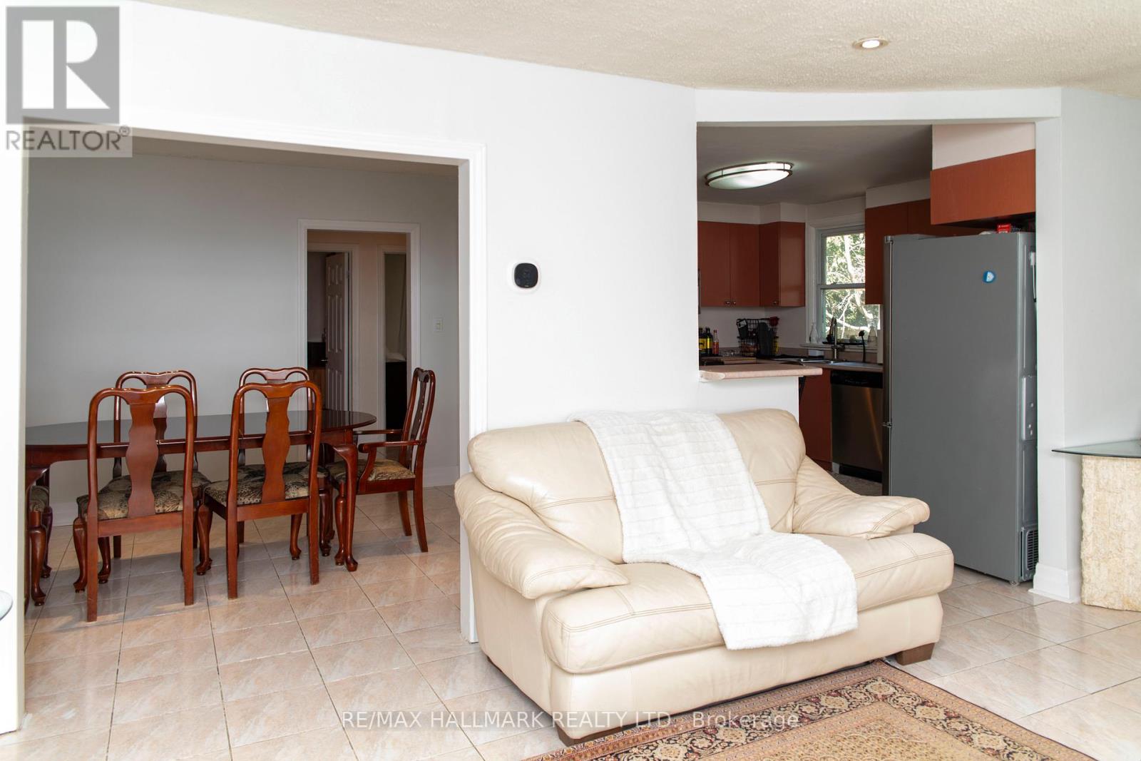 86 Church Street S, Richmond Hill, Ontario  L4C 1W3 - Photo 12 - N12814486