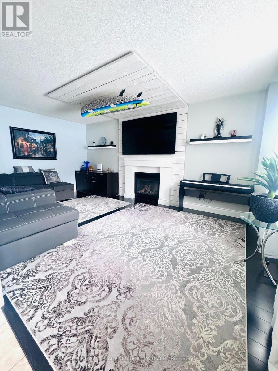 25 Jagges Drive, Barrie (Edgehill Drive), Ontario  L4N 0W9 - Photo 14 - S12783578