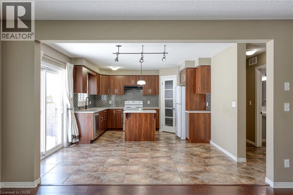 427 Champlain Avenue, Woodstock, Ontario  N4V 0B3 - Photo 13 - 40807391