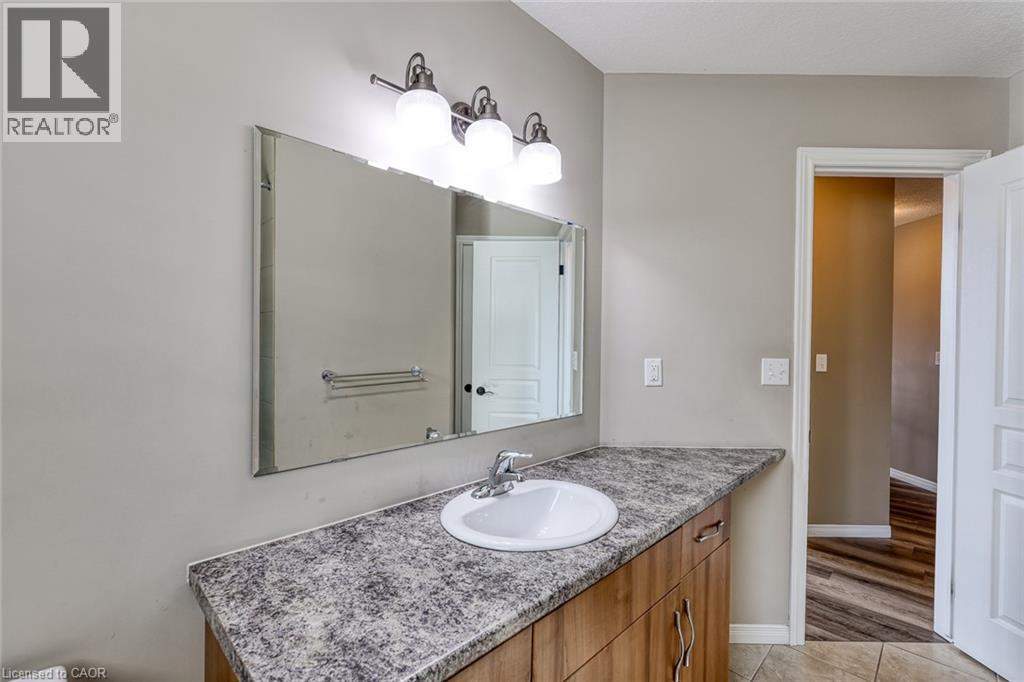 427 Champlain Avenue, Woodstock, Ontario  N4V 0B3 - Photo 35 - 40807391