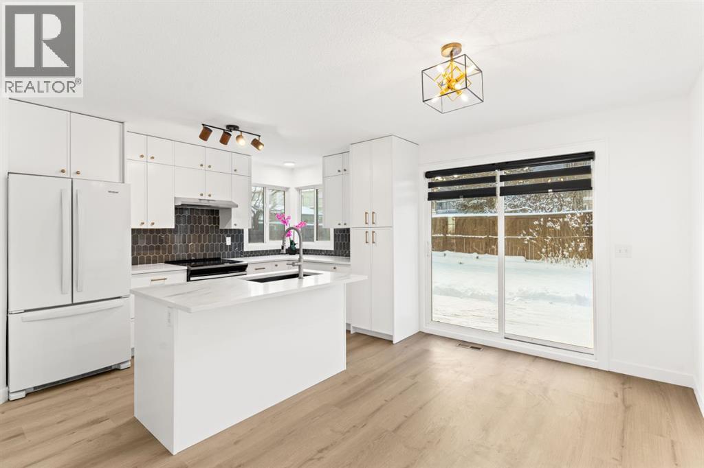 111 Macewan Glen Close Nw, Calgary, Alberta  T3K 2C2 - Photo 8 - A2289421