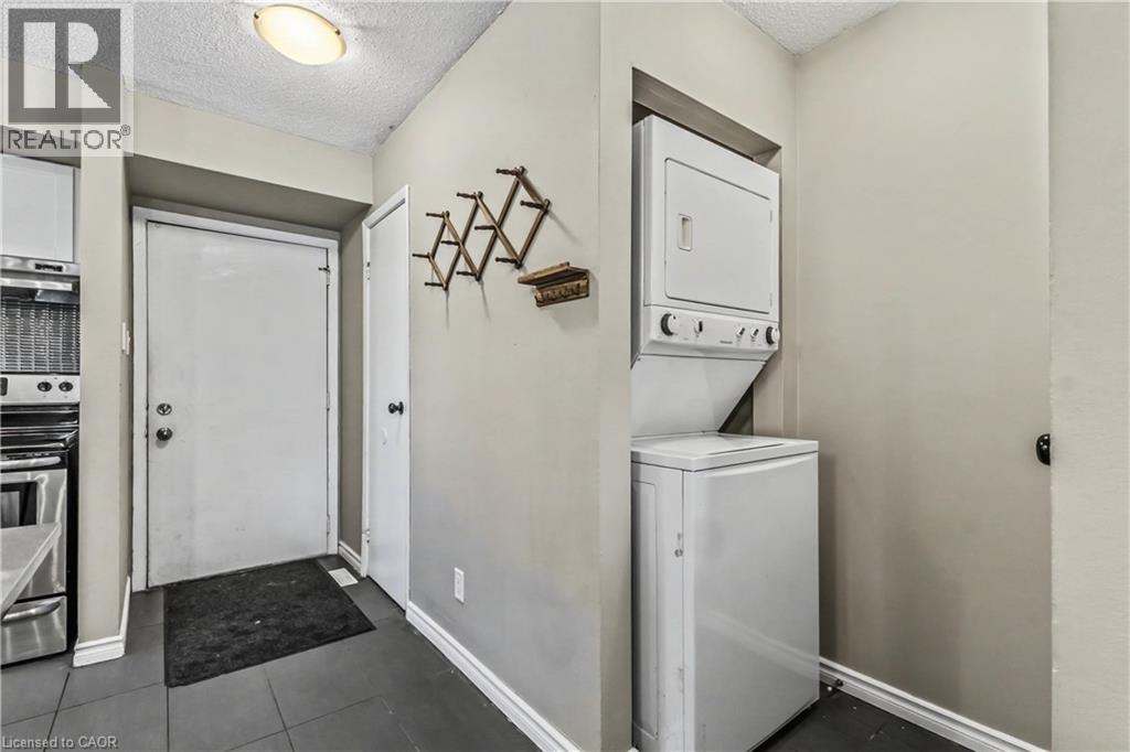 511 Quiet Place Unit# 5, Waterloo, Ontario  N2L 5L6 - Photo 6 - 40799052