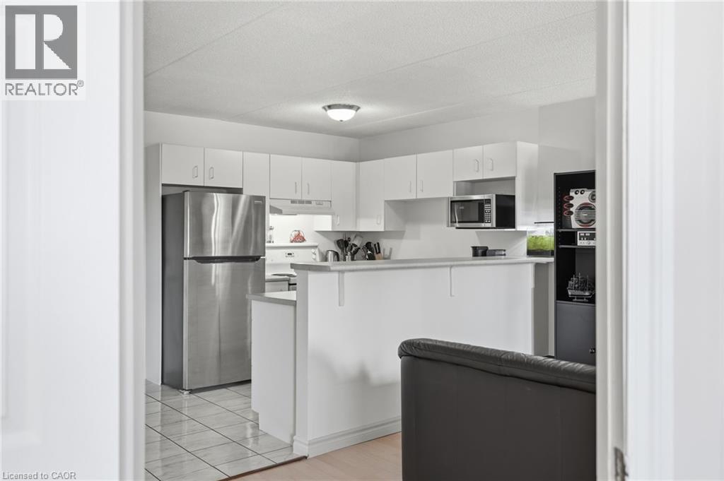 1411 Walkers Line Unit# 213, Burlington, Ontario  L7M 4P5 - Photo 11 - 40806760