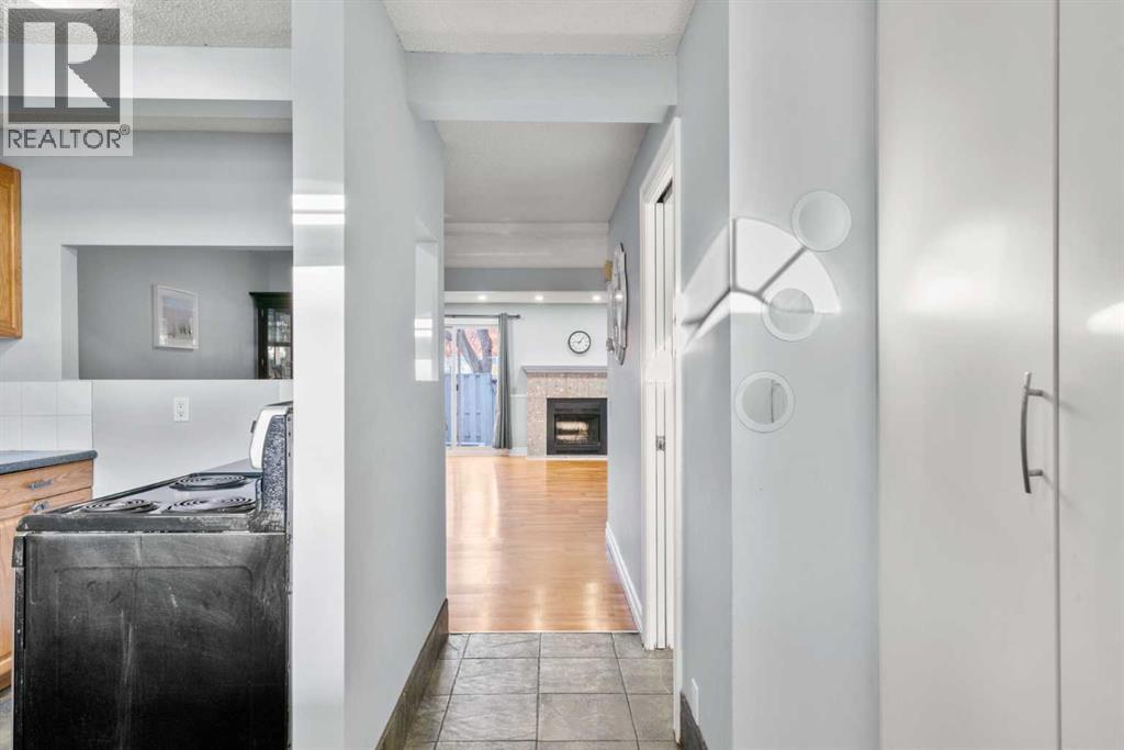 15, 200 Shawnessy Drive Sw, Calgary, Alberta  T2Y 1G8 - Photo 5 - A2282525