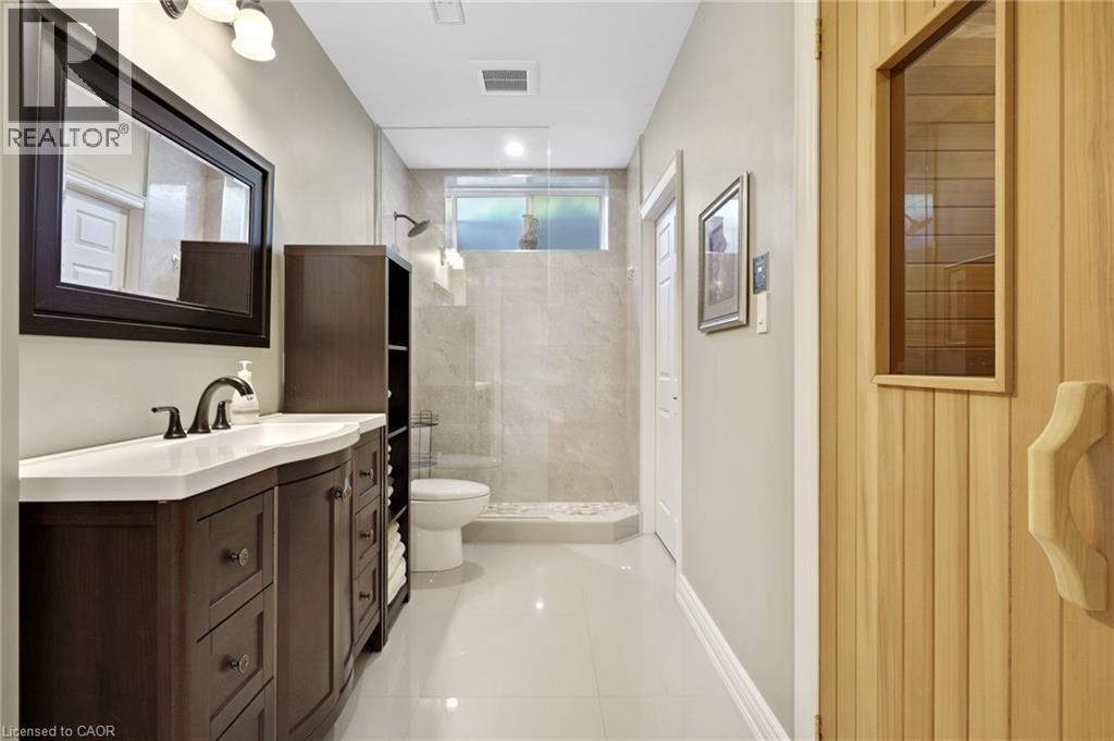 258 Edgewater Crescent Unit# 8, Kitchener, Ontario  N2A 4M2 - Photo 44 - 40808185