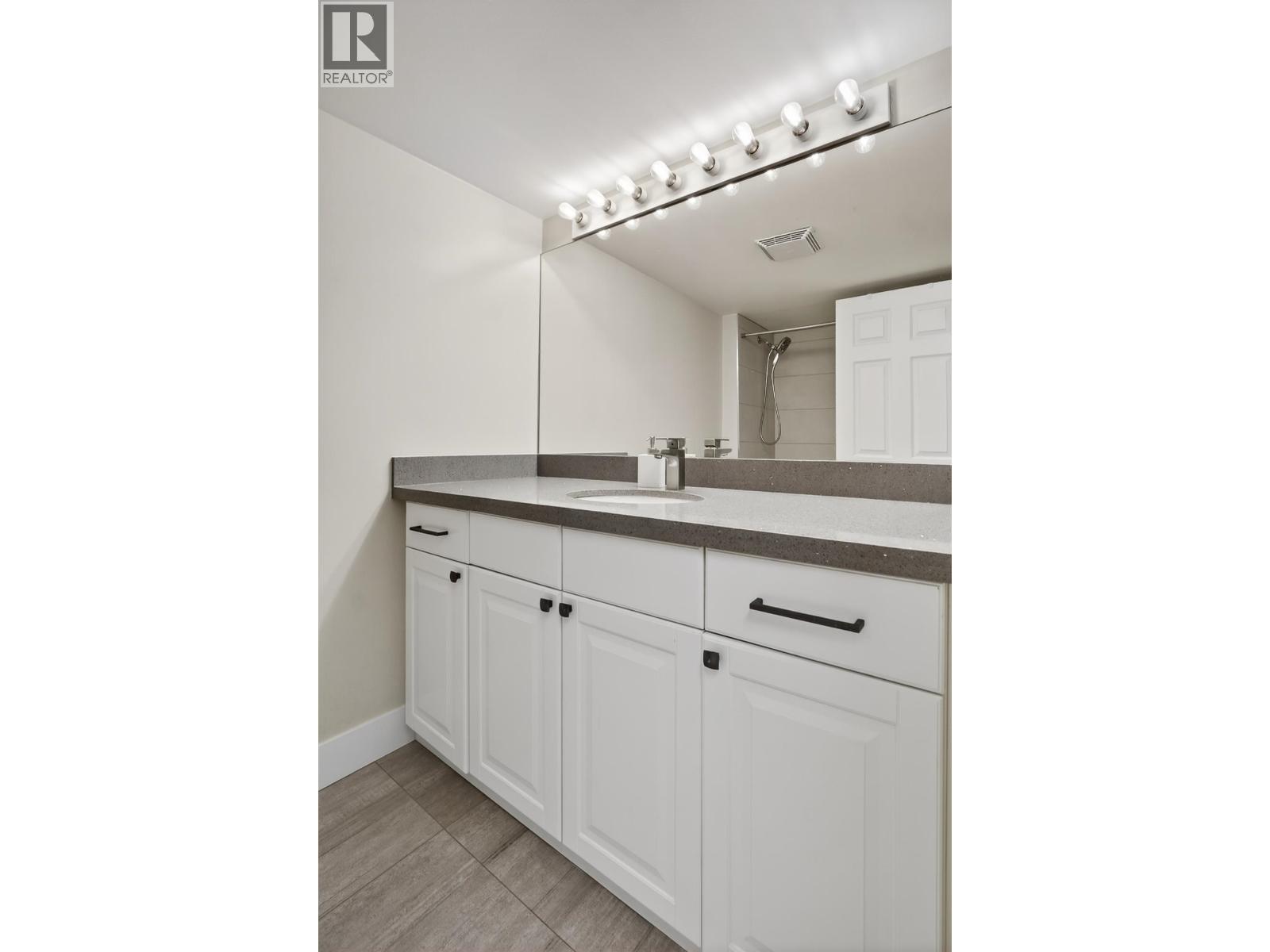 213 1189 Westwood Street, Coquitlam, British Columbia  V3B 7P5 - Photo 33 - R3093897