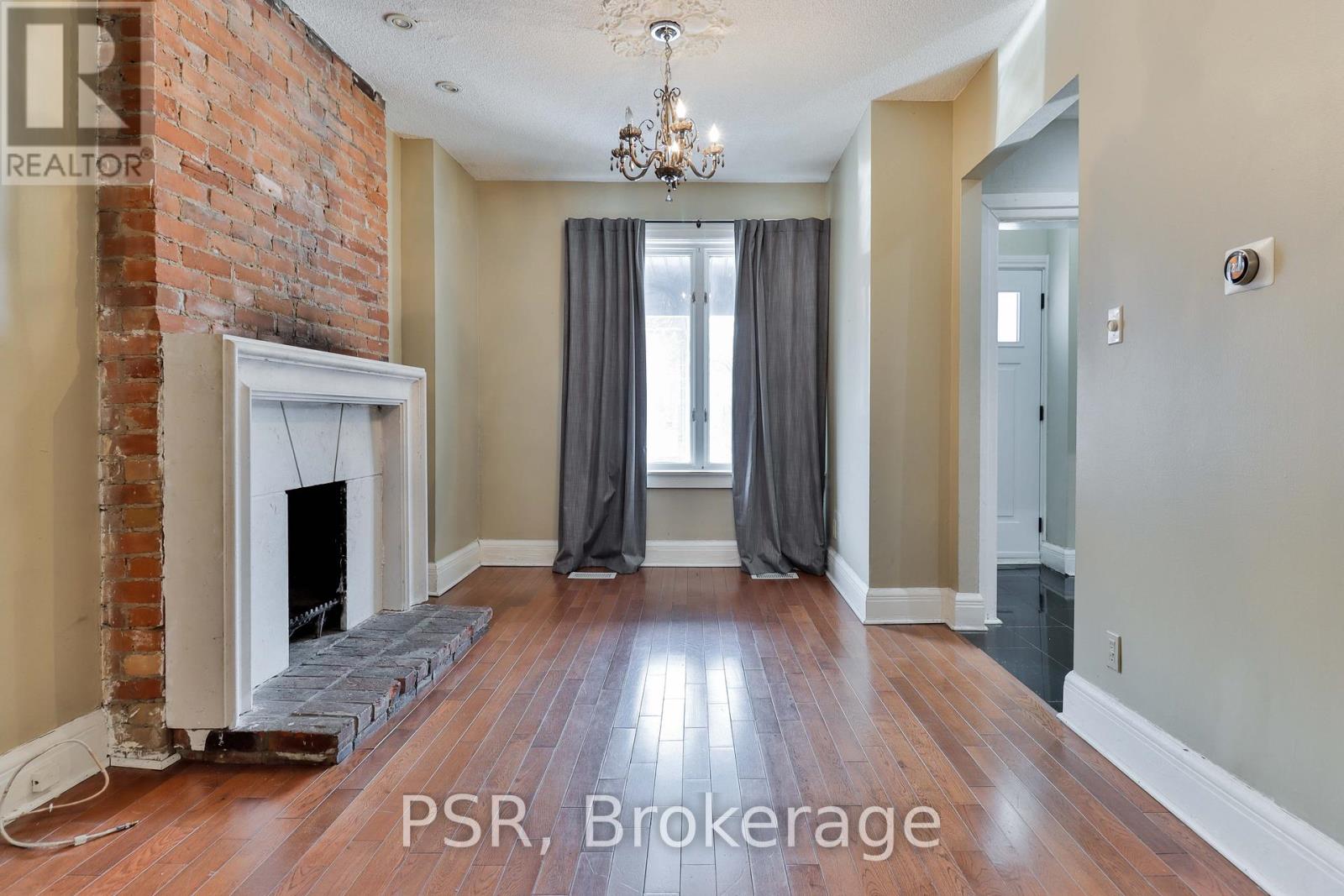 251 Bedford Road, Toronto, Ontario  M5R 2L3 - Photo 5 - C12827482