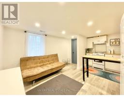 LOWER - 52 GLENRIDGE ROAD, Toronto, Ontario