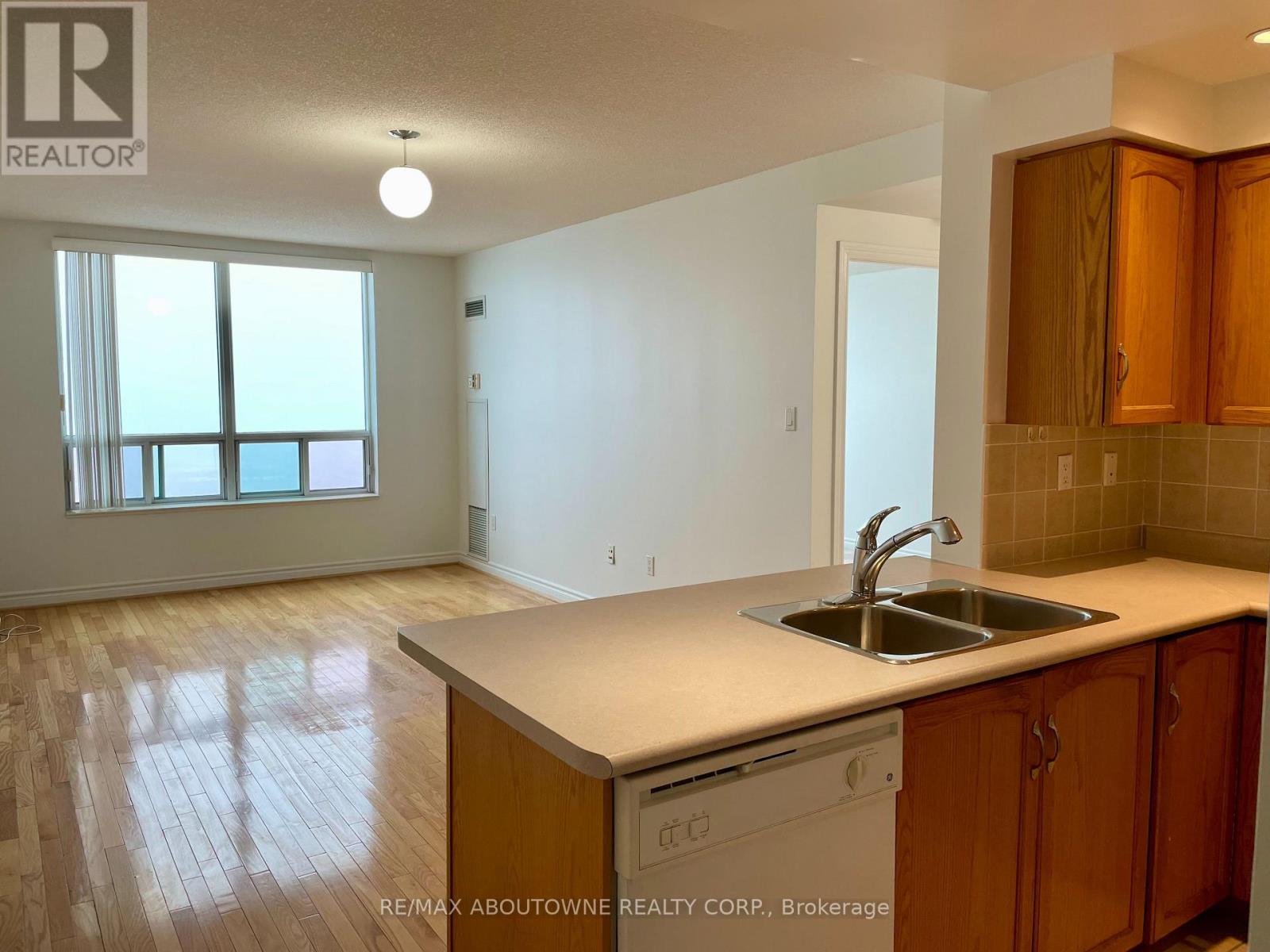 Ph39 - 125 Omni Drive, Toronto, Ontario  M1P 5A9 - Photo 5 - E12827324