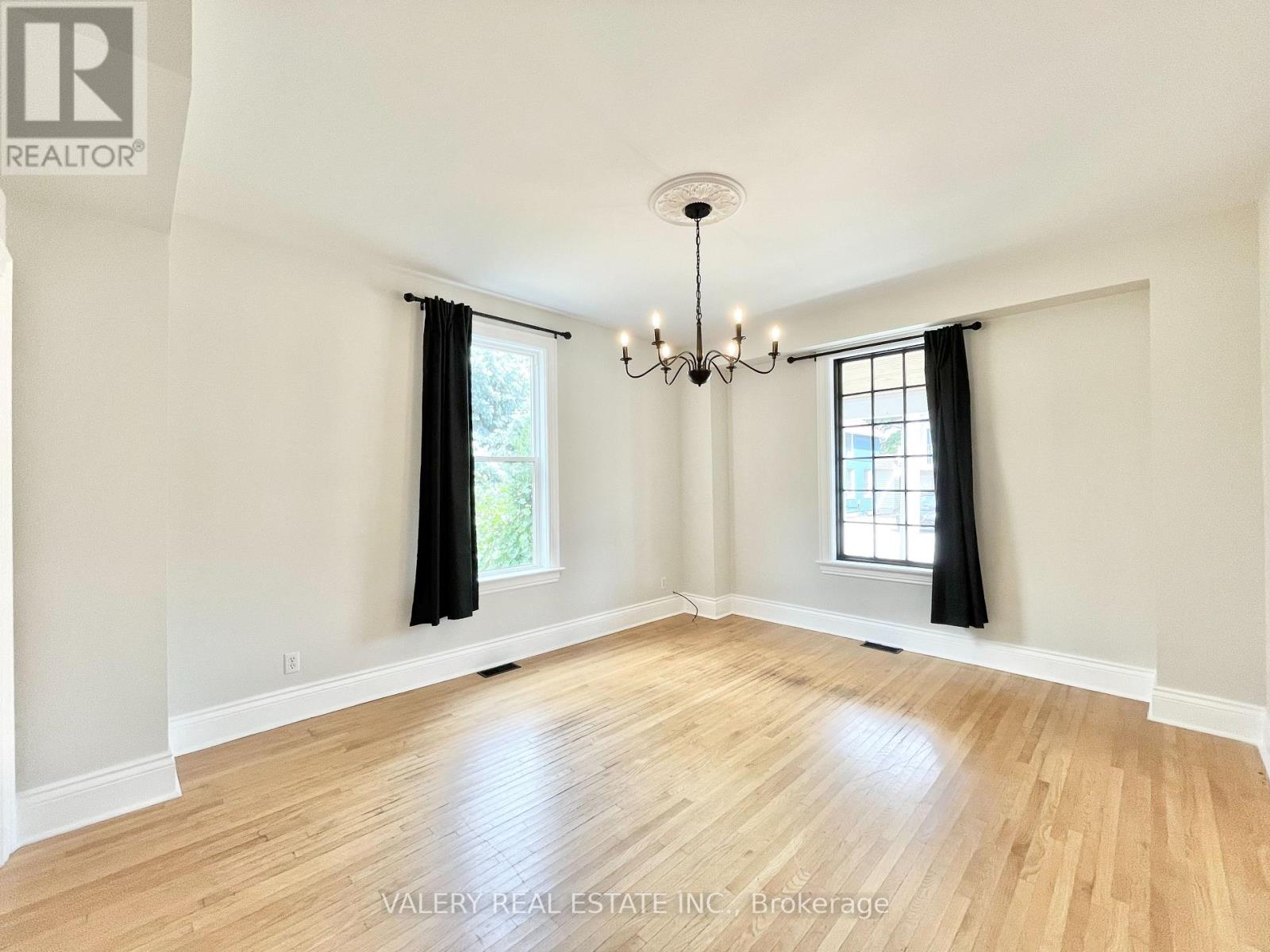 Main - 92 Nassau Street, Oshawa, Ontario  L1J 4A4 - Photo 3 - E12827390