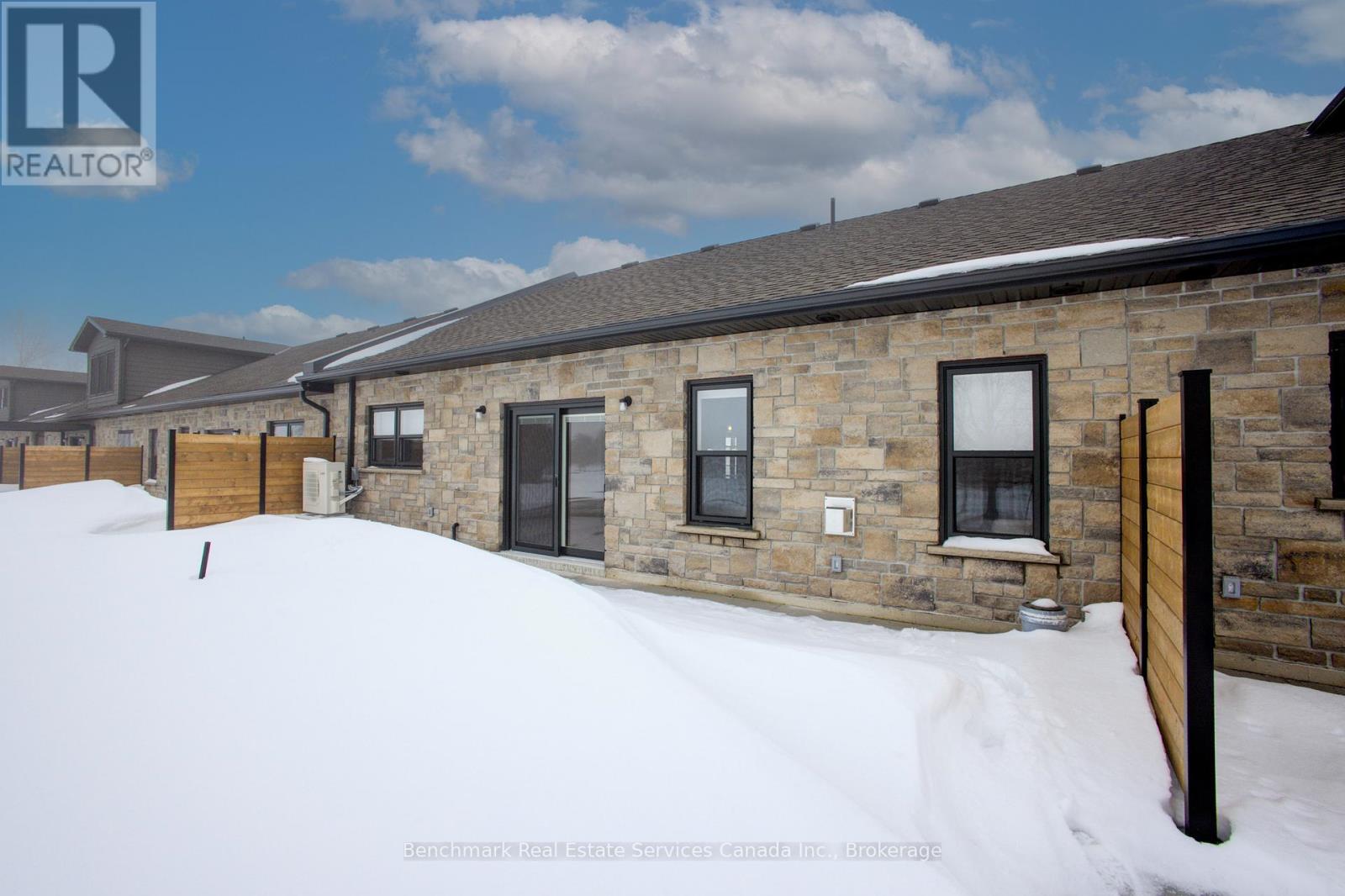 38 - 1182 Queen Street, Kincardine, Ontario N2Z 1G4 - Photo 13 - X12703356