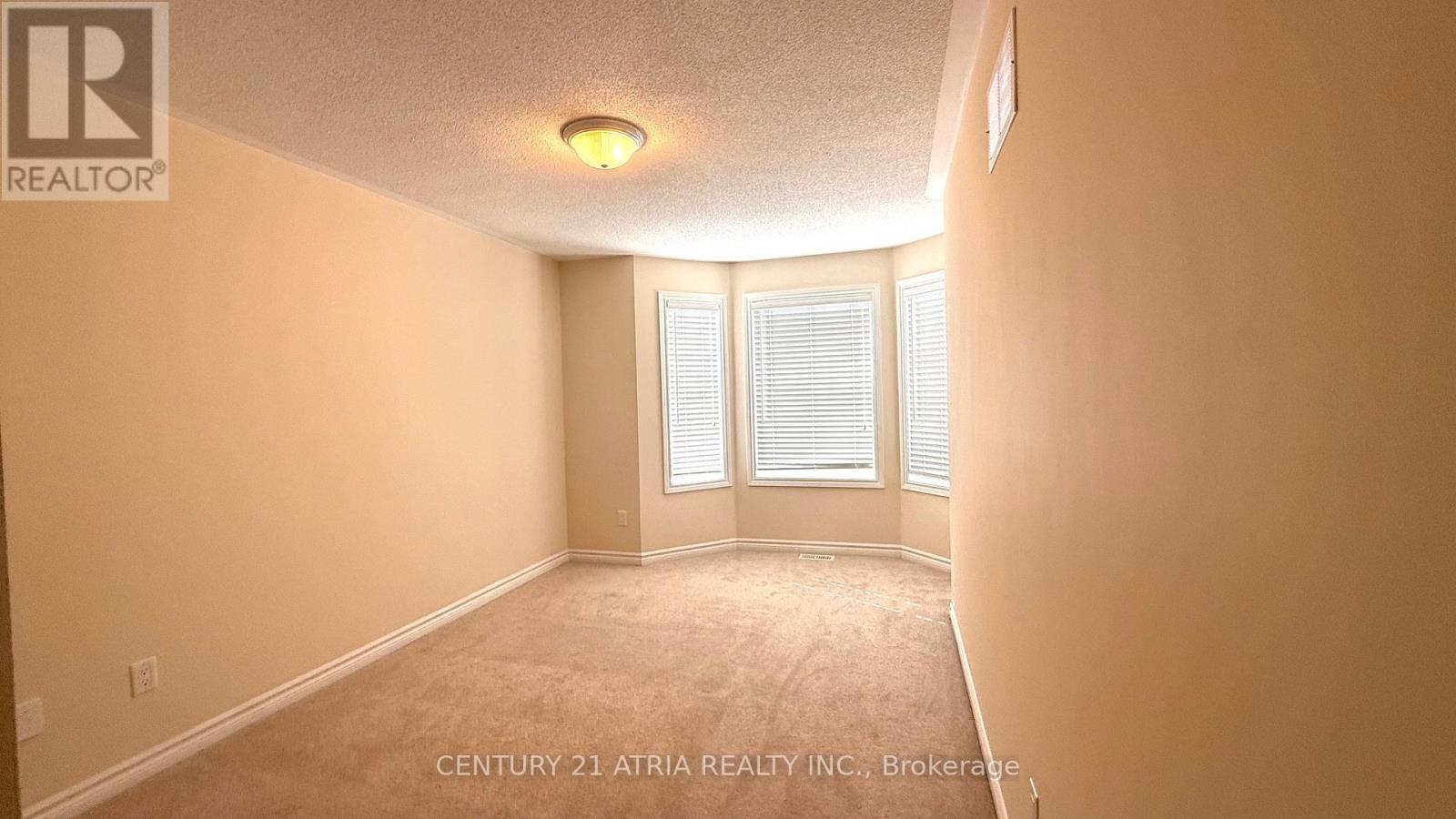 10491 Woodbine Avenue, Markham, Ontario  L6C 0K4 - Photo 9 - N12827268