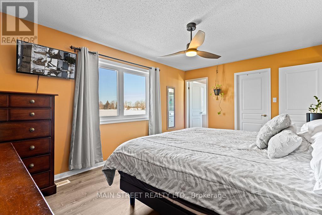 26 John W Taylor Avenue, New Tecumseth, Ontario  L9R 0B5 - Photo 17 - N12827310