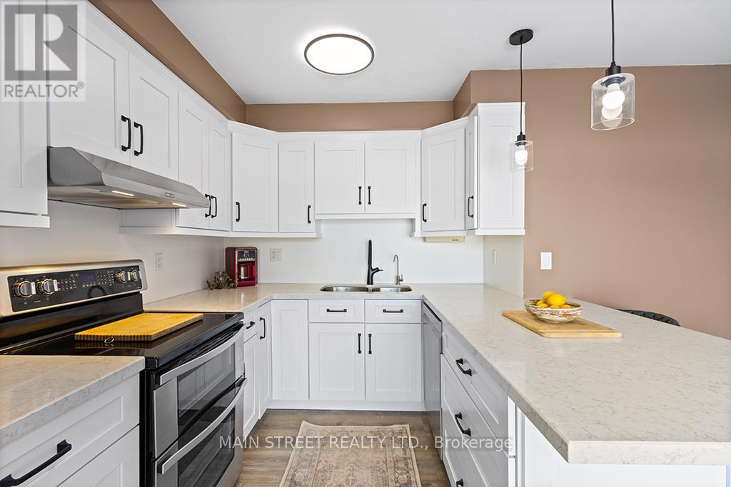 26 John W Taylor Avenue, New Tecumseth, Ontario  L9R 0B5 - Photo 8 - N12827310