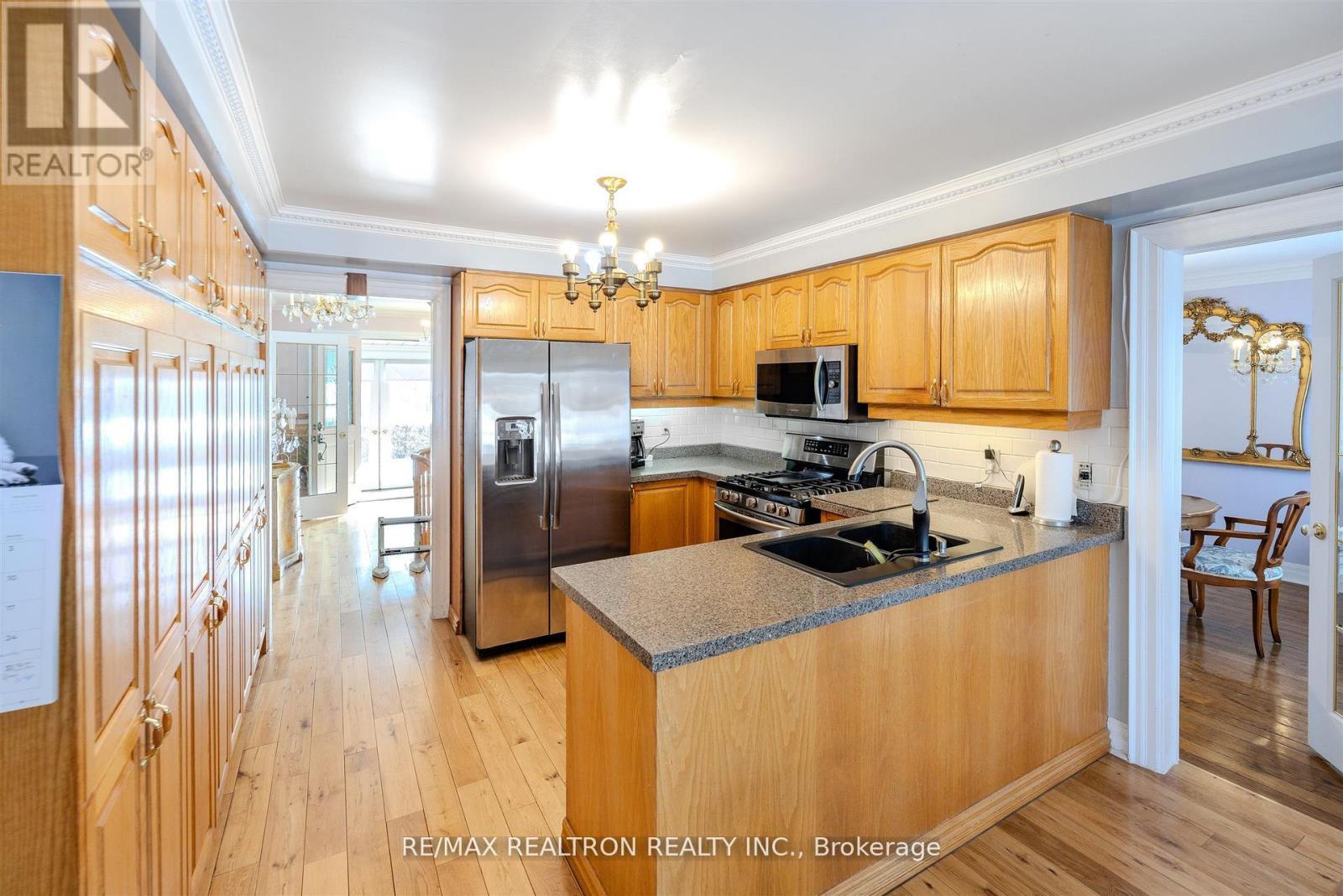 60 Arthur Hall Drive, East Gwillimbury, Ontario  L0G 1V0 - Photo 16 - N12827396