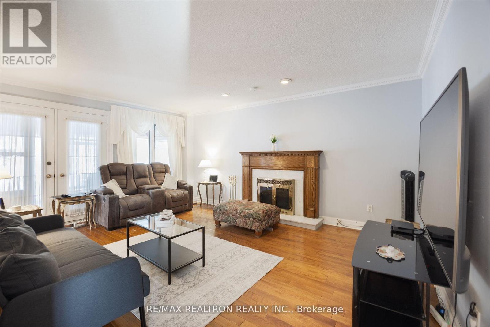 60 Arthur Hall Drive, East Gwillimbury, Ontario  L0G 1V0 - Photo 18 - N12827396