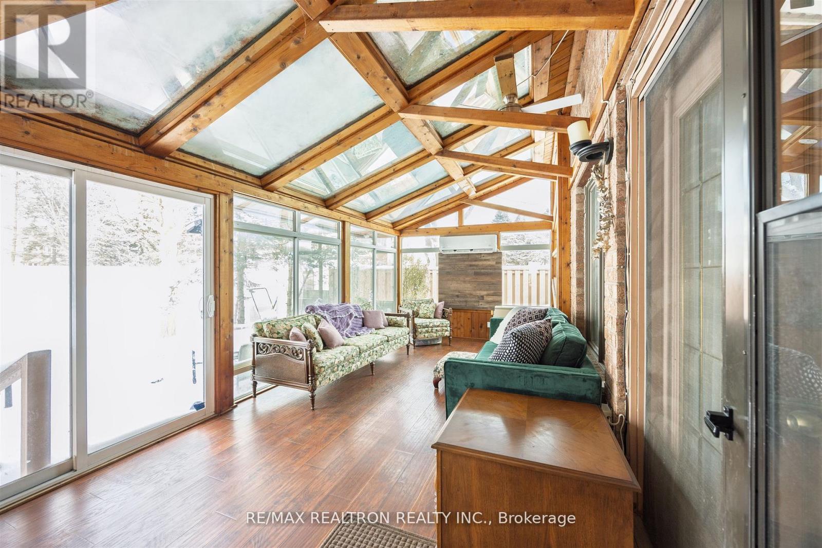 60 Arthur Hall Drive, East Gwillimbury, Ontario  L0G 1V0 - Photo 19 - N12827396