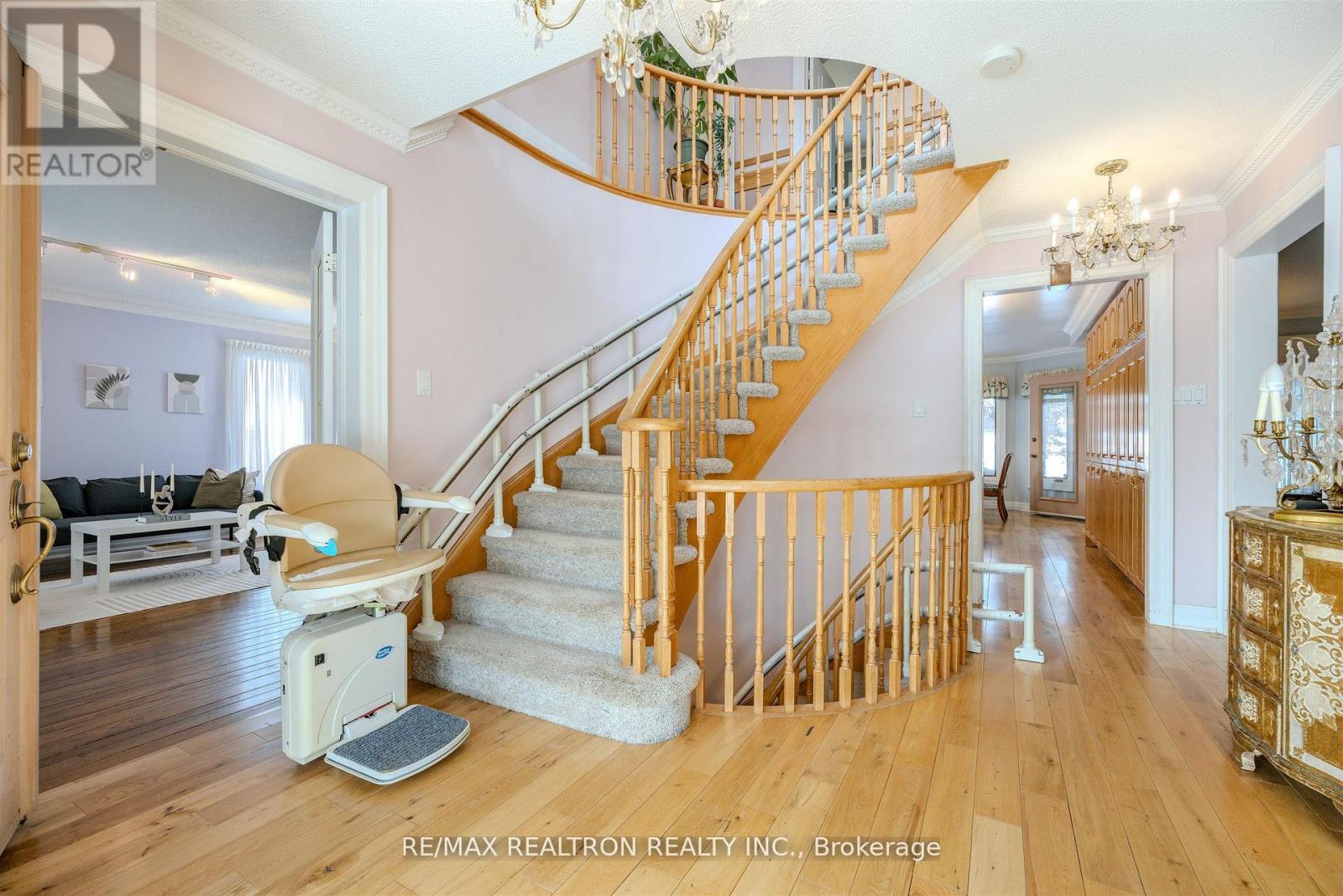 60 Arthur Hall Drive, East Gwillimbury, Ontario  L0G 1V0 - Photo 25 - N12827396