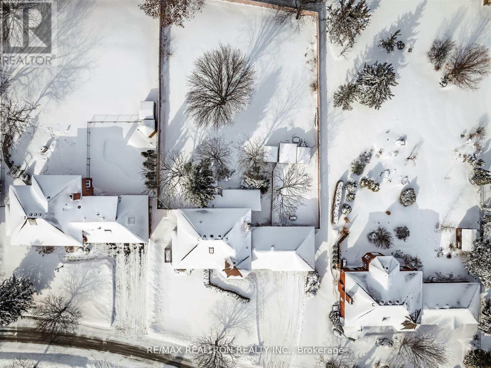 60 Arthur Hall Drive, East Gwillimbury, Ontario  L0G 1V0 - Photo 47 - N12827396