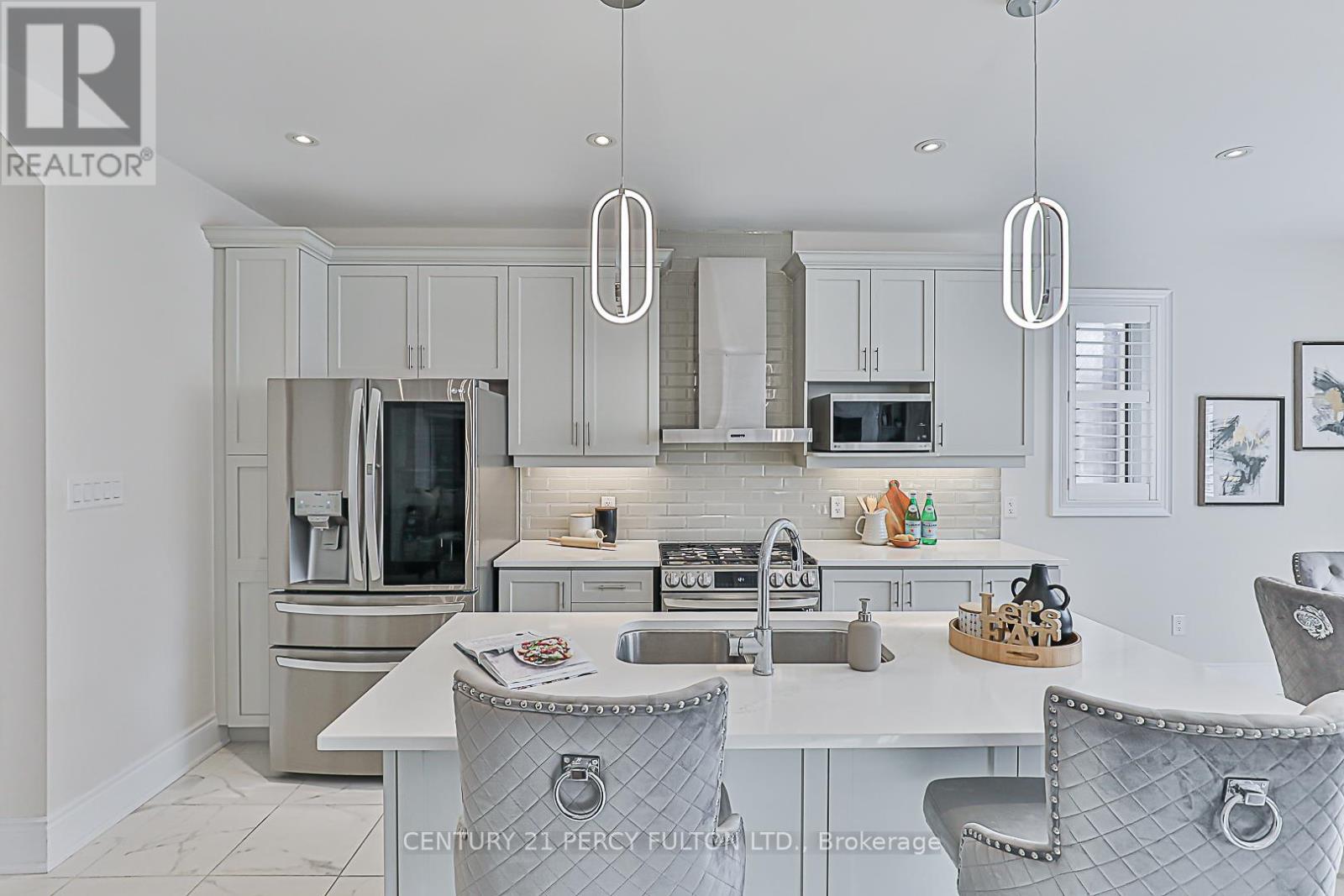 75 Jinnah Avenue, Markham, Ontario  L3S 0G3 - Photo 10 - N12827432