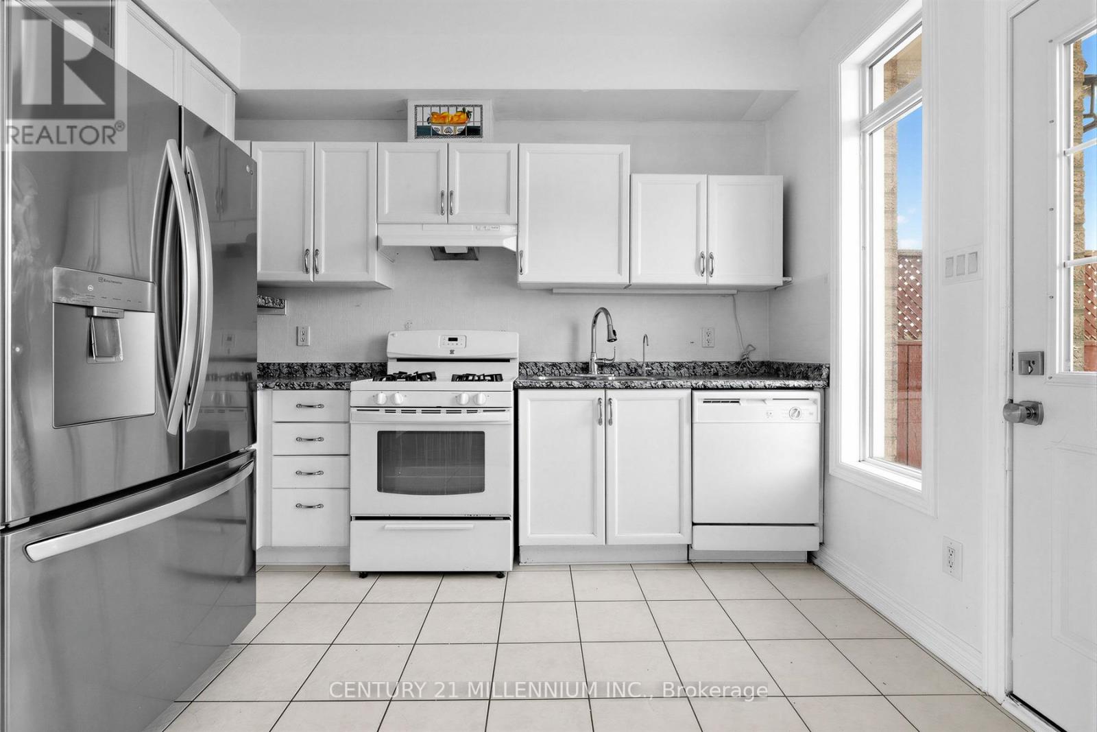 10569 Bayview Avenue, Richmond Hill, Ontario  L4C 0M8 - Photo 10 - N12827448