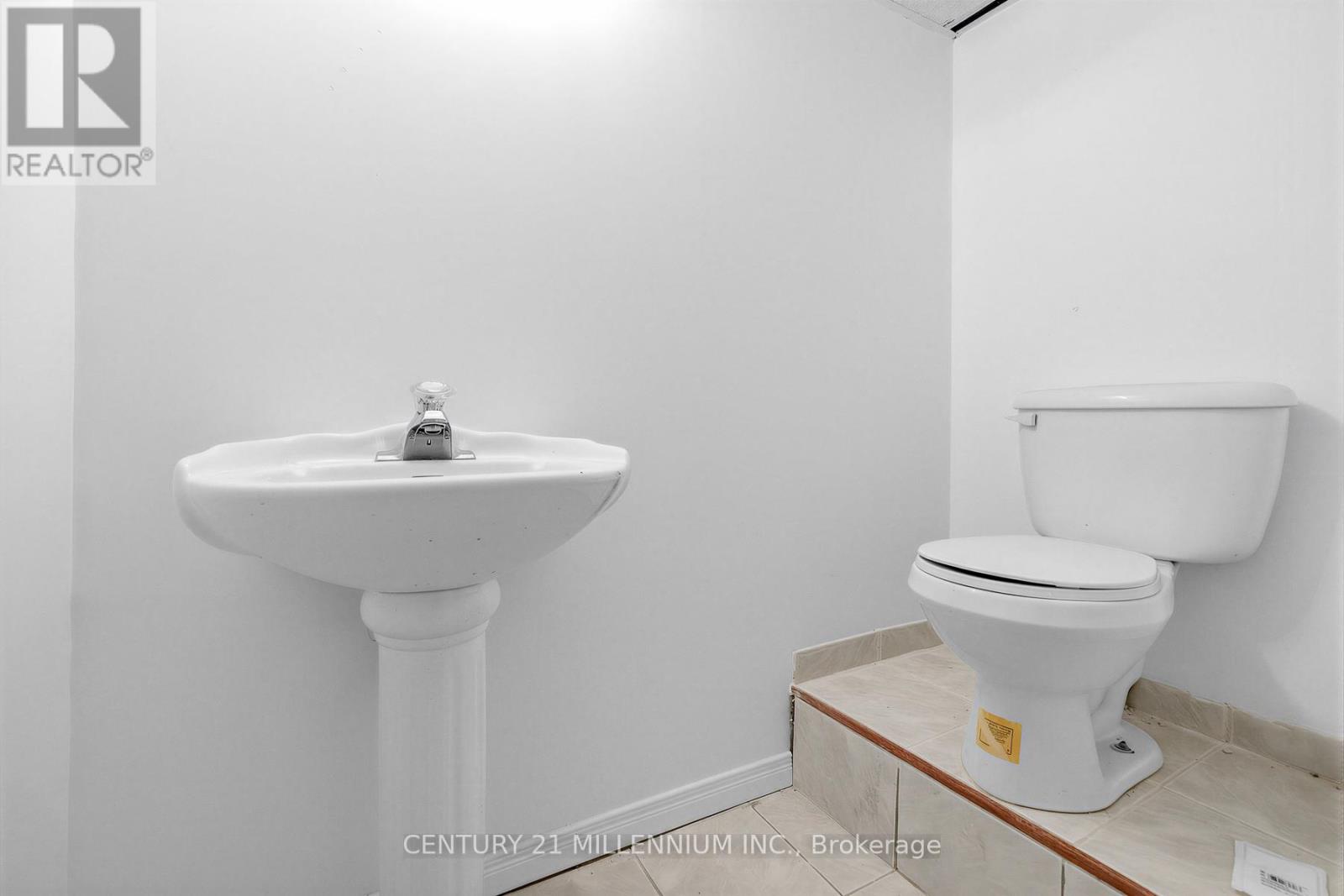 10569 Bayview Avenue, Richmond Hill, Ontario  L4C 0M8 - Photo 14 - N12827448