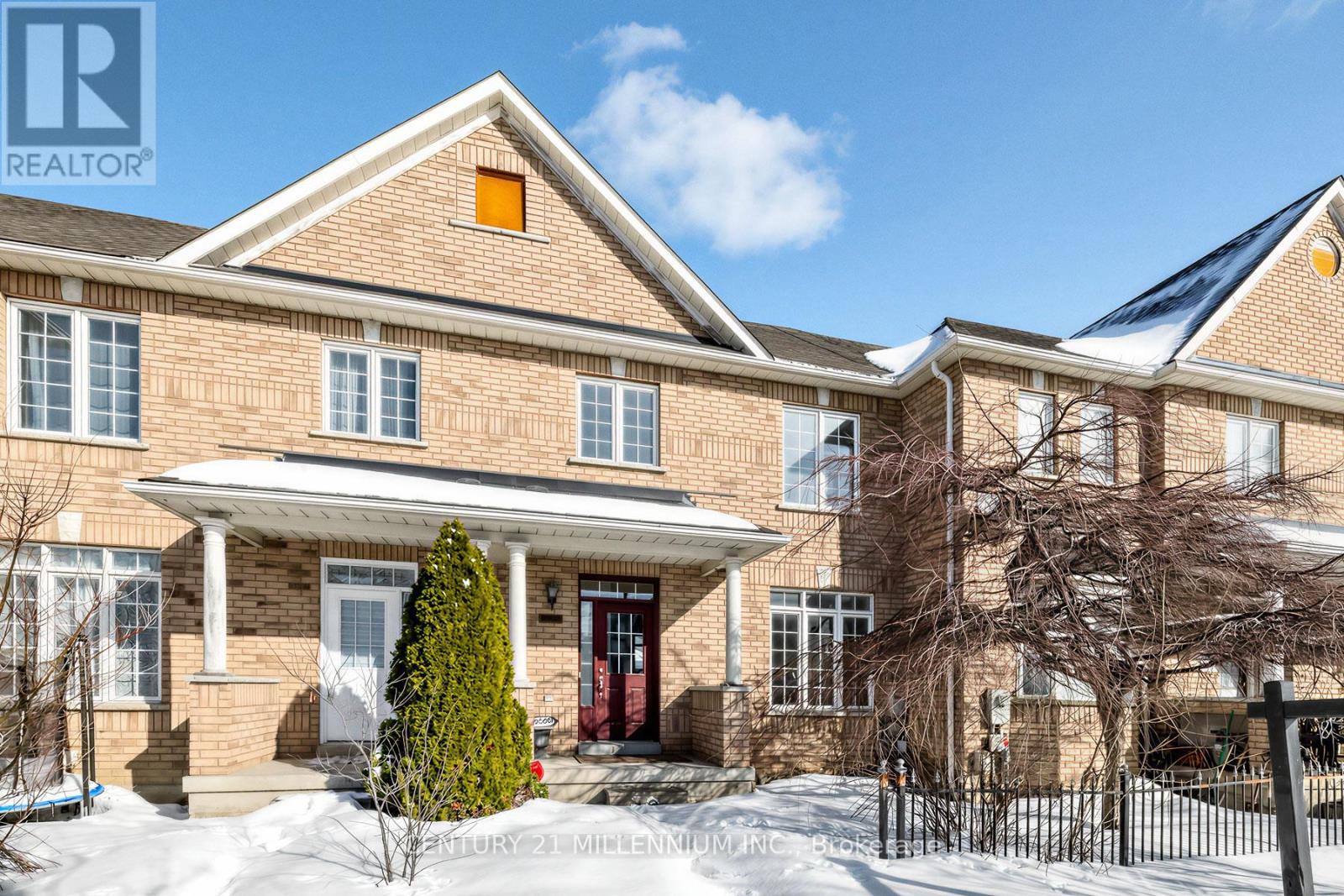 10569 Bayview Avenue, Richmond Hill, Ontario  L4C 0M8 - Photo 2 - N12827448