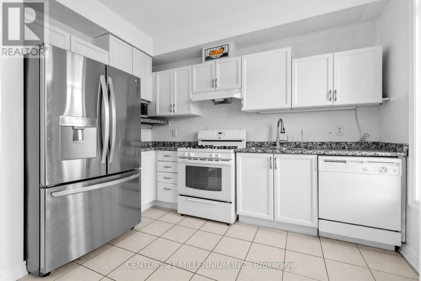 10569 Bayview Avenue, Richmond Hill, Ontario  L4C 0M8 - Photo 9 - N12827448