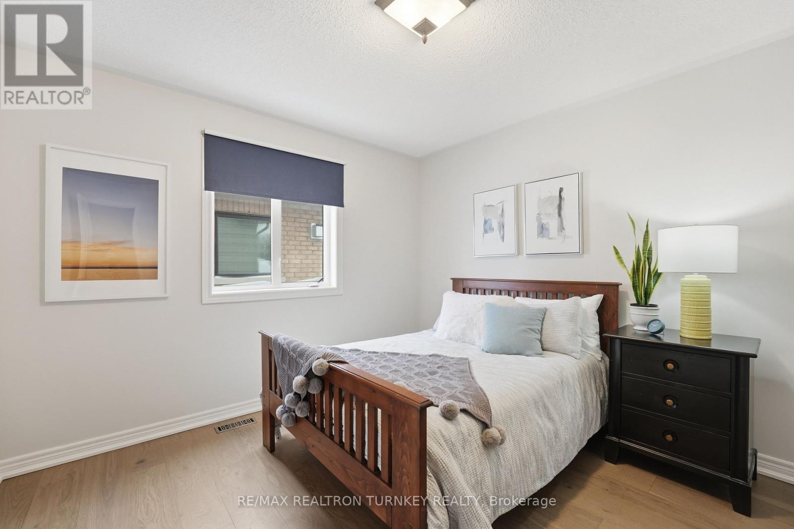 668 Foxcroft Boulevard, Newmarket, Ontario  L3X 1N3 - Photo 29 - N12827468