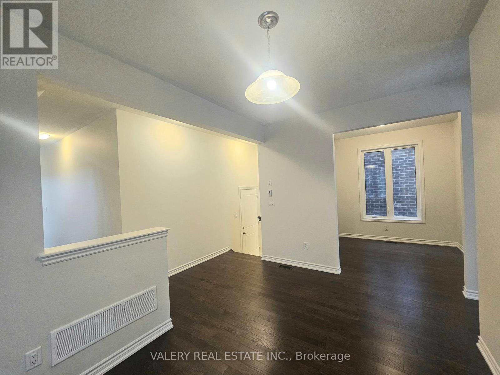 31 Phoenix Boulevard, Barrie, Ontario  L9S 2Z4 - Photo 14 - S12827450