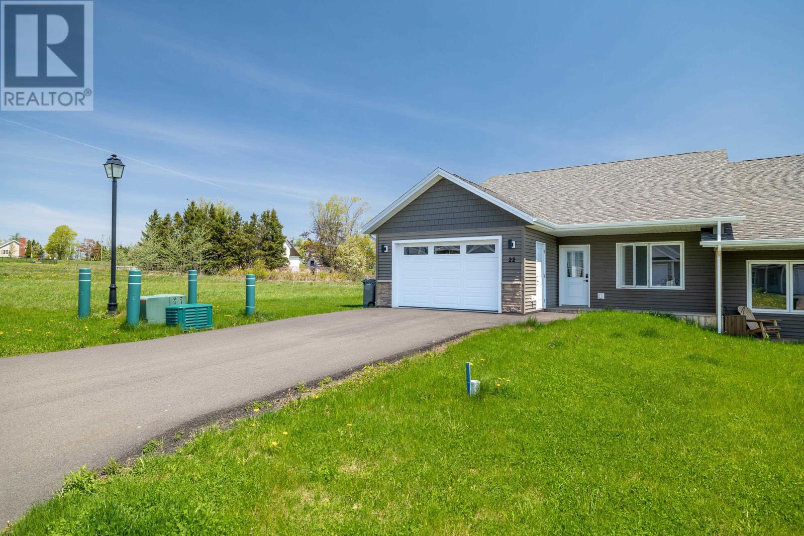 22 Beech Hill Avenue, East Royalty, Prince Edward Island  C1C 0S4 - Photo 3 - 202603512