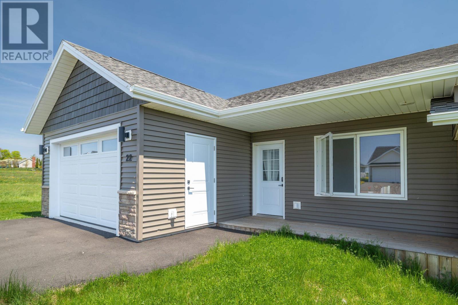 22 Beech Hill Avenue, East Royalty, Prince Edward Island  C1C 0S4 - Photo 6 - 202603512