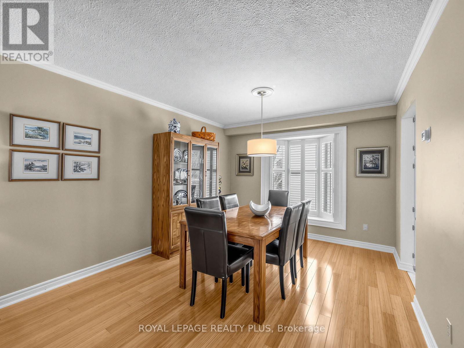 4138 Marigold Crescent, Mississauga, Ontario  L5L 1Y7 - Photo 11 - W12827286