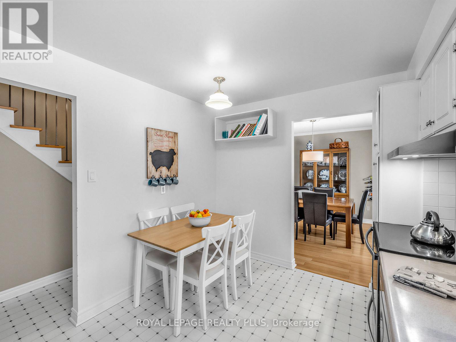 4138 Marigold Crescent, Mississauga, Ontario  L5L 1Y7 - Photo 19 - W12827286