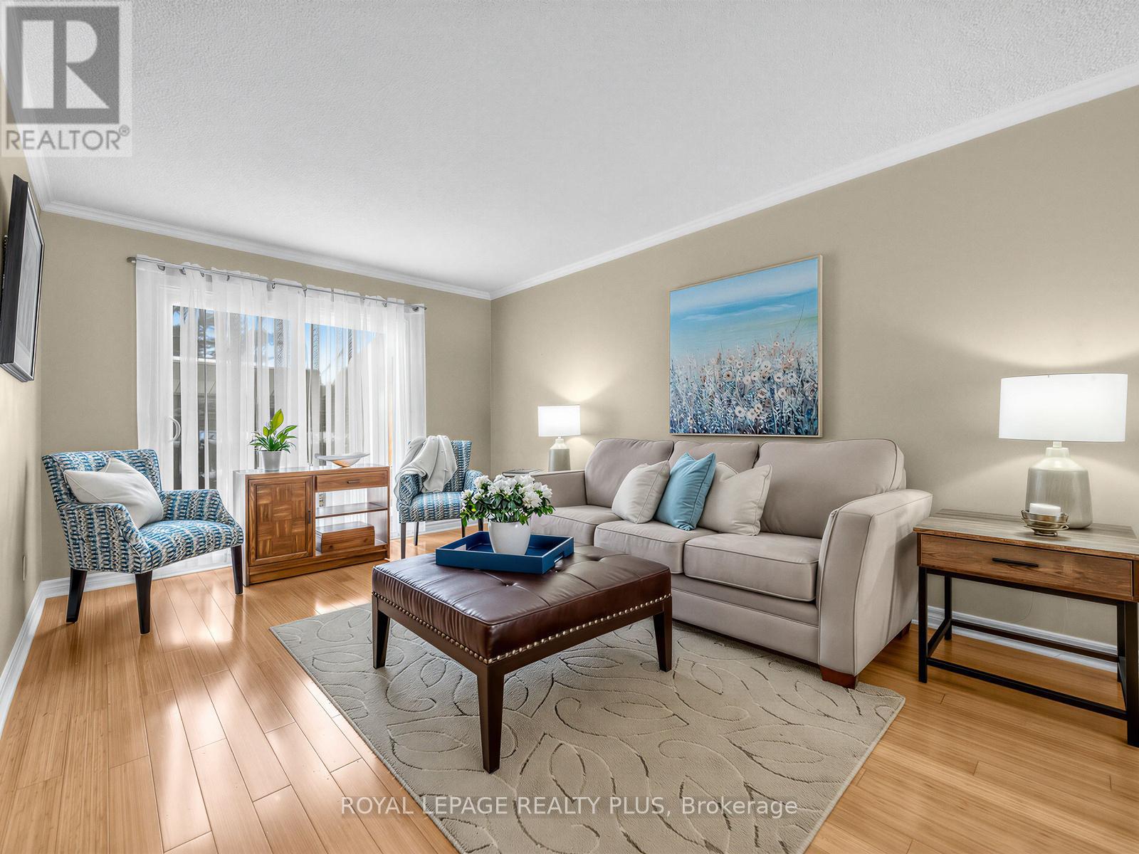 4138 Marigold Crescent, Mississauga, Ontario  L5L 1Y7 - Photo 8 - W12827286