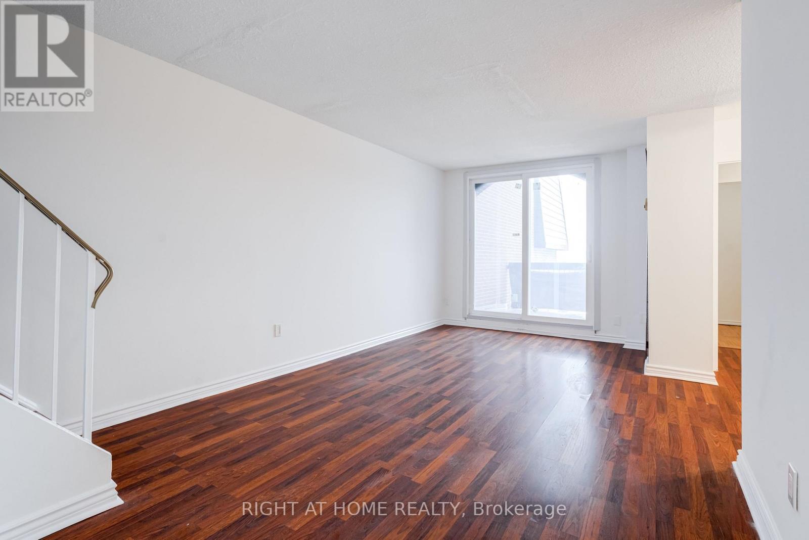 333 - 1455 Williamsport Drive, Mississauga, Ontario  L4X 2T5 - Photo 10 - W12827300