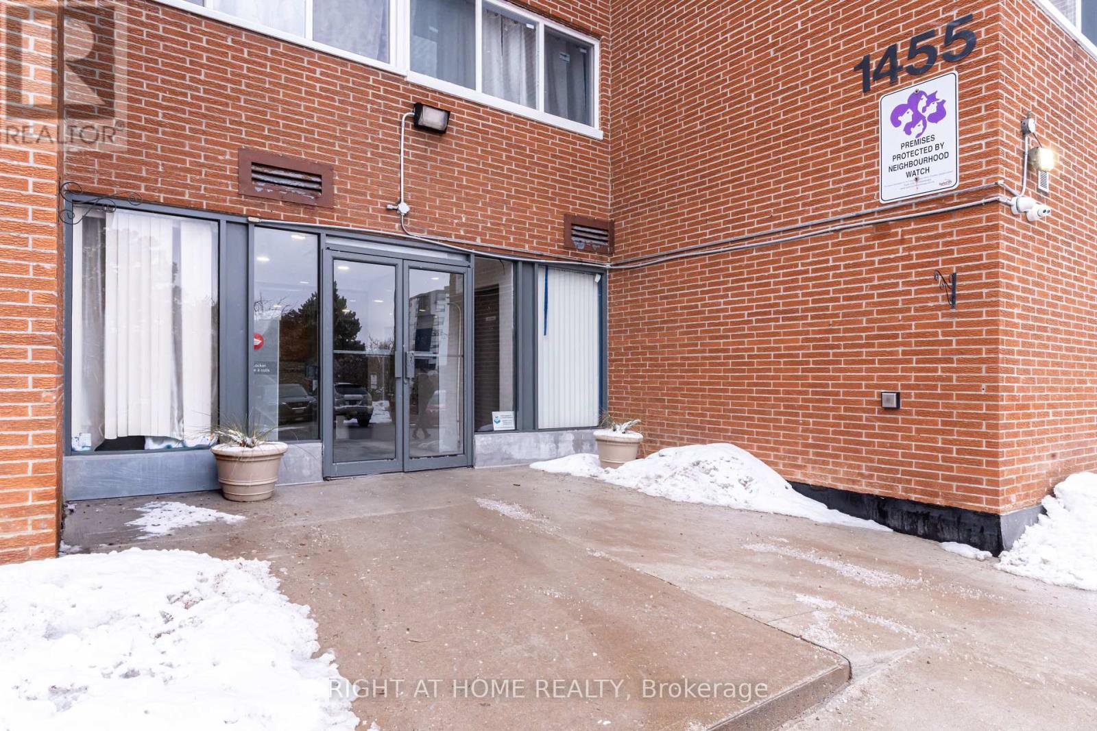 333 - 1455 Williamsport Drive, Mississauga, Ontario  L4X 2T5 - Photo 2 - W12827300