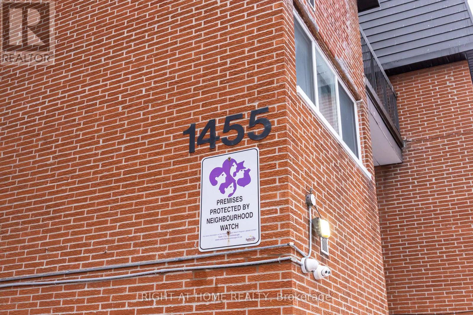 333 - 1455 Williamsport Drive, Mississauga, Ontario  L4X 2T5 - Photo 3 - W12827300