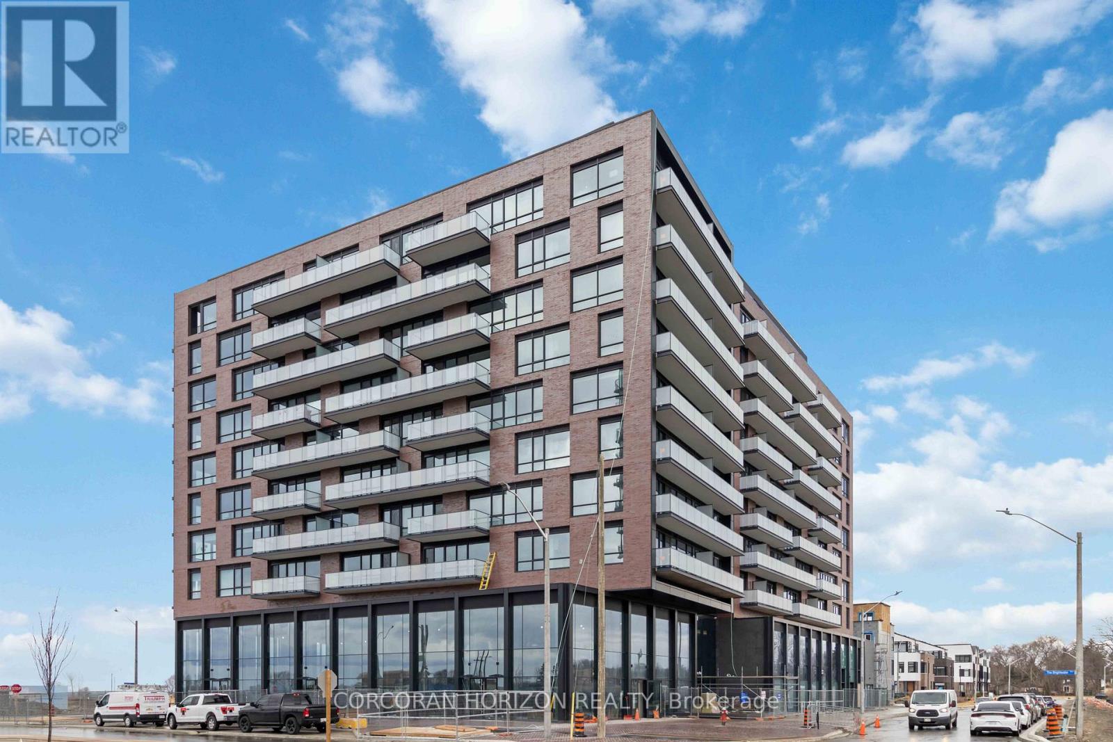 807 - 251 Masonry Way, Mississauga, Ontario  L5H 0B2 - Photo 2 - W12827346