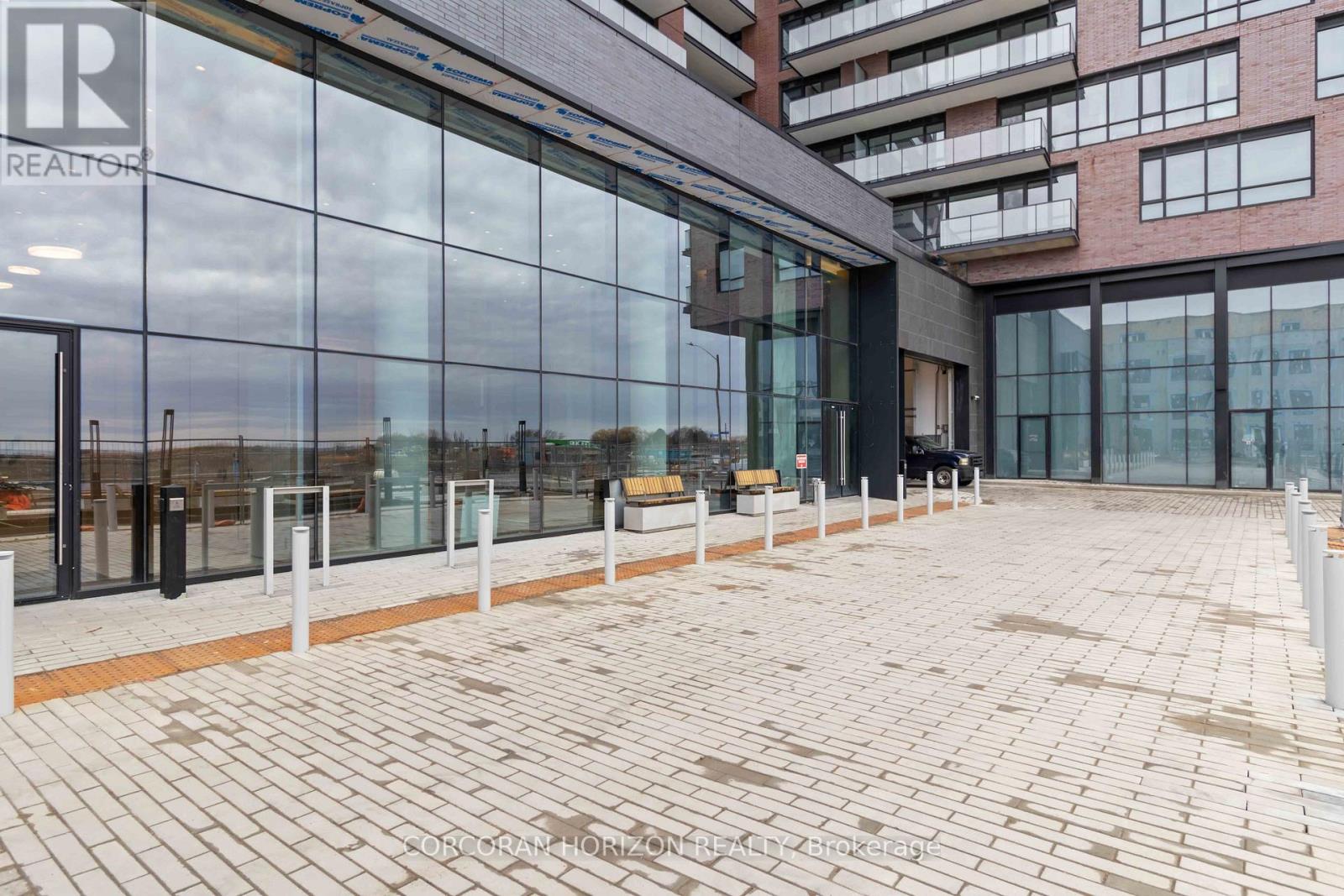 807 - 251 Masonry Way, Mississauga, Ontario  L5H 0B2 - Photo 30 - W12827346