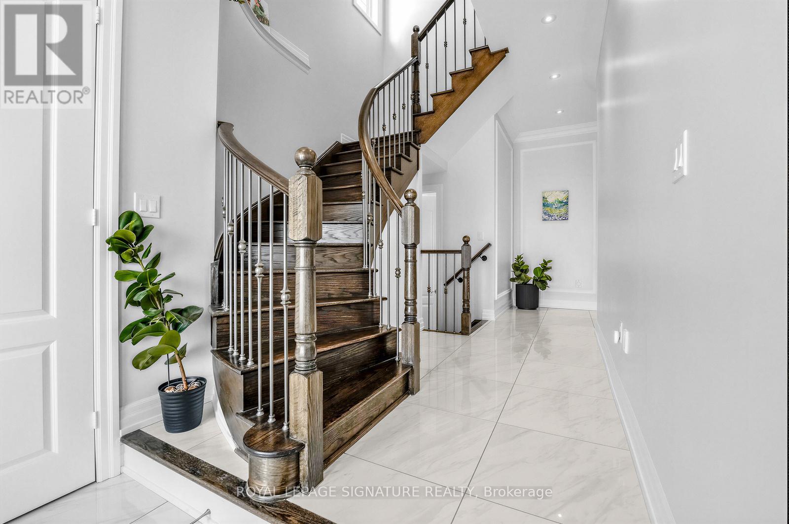 3907 Thomas Alton Boulevard, Burlington, Ontario  L7M 1A2 - Photo 3 - W12827496