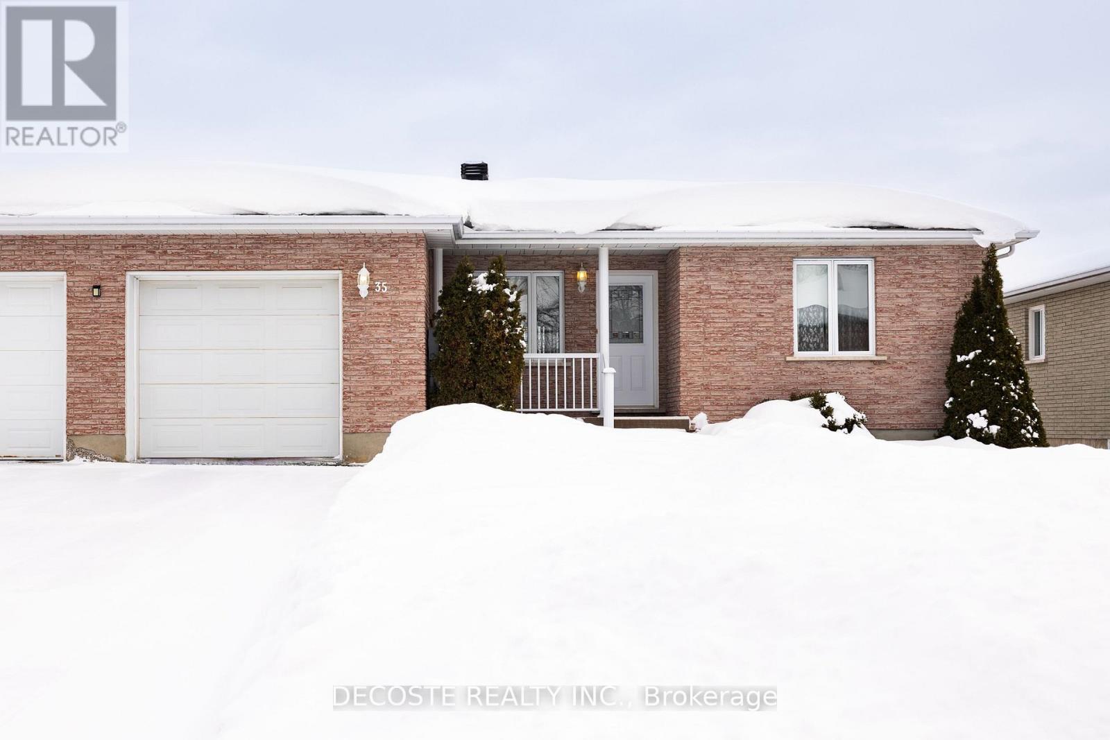 35 Sandfield Avenue N, North Glengarry, Ontario  K0C 1A0 - Photo 25 - X12826598