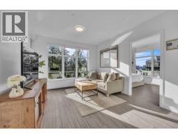 205 733 E 3RD STREET, North Vancouver, British Columbia