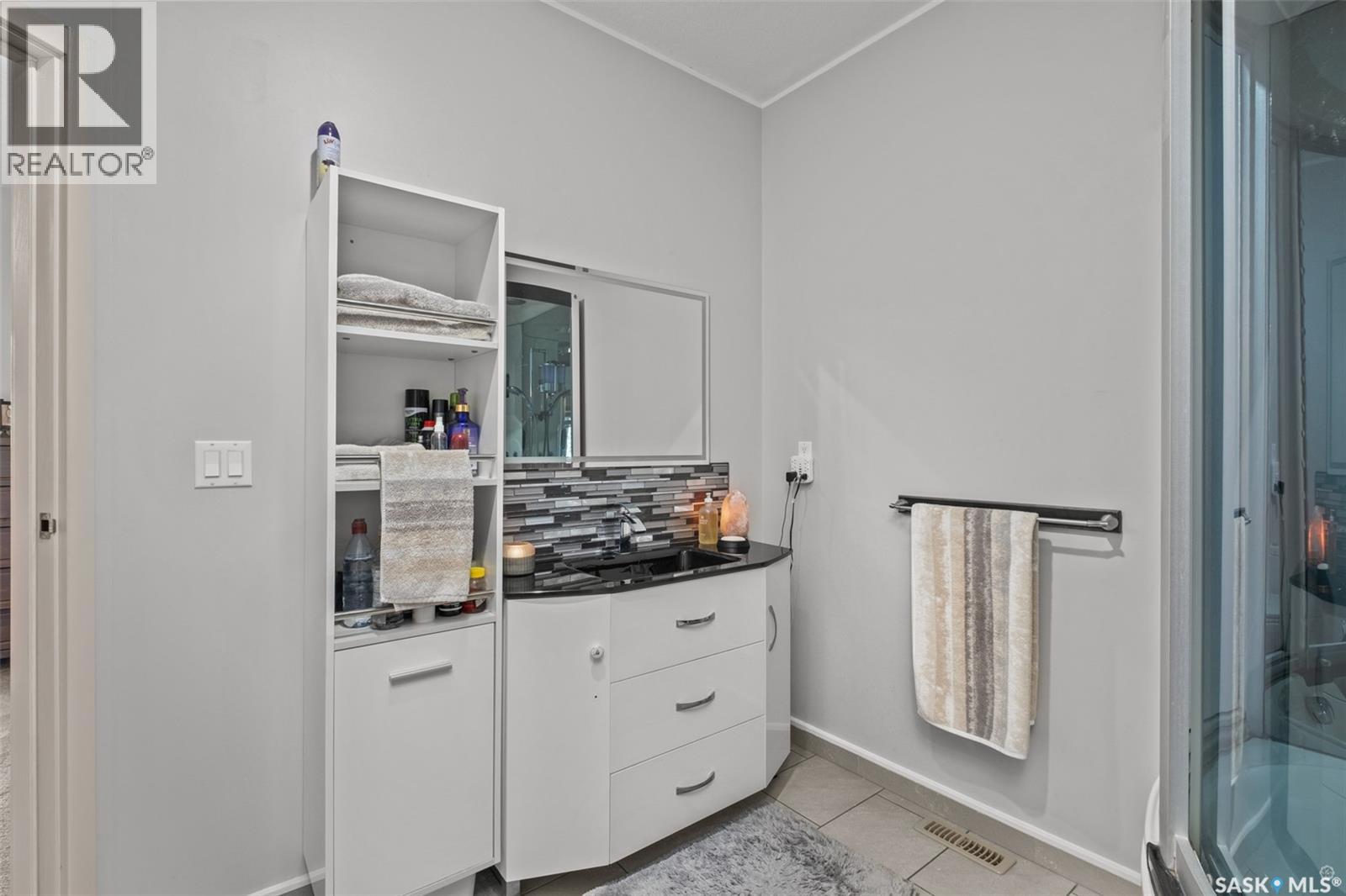 Tower Road Acreage, Prince Albert Rm No. 461, Saskatchewan  S6V 5P9 - Photo 21 - SK029322