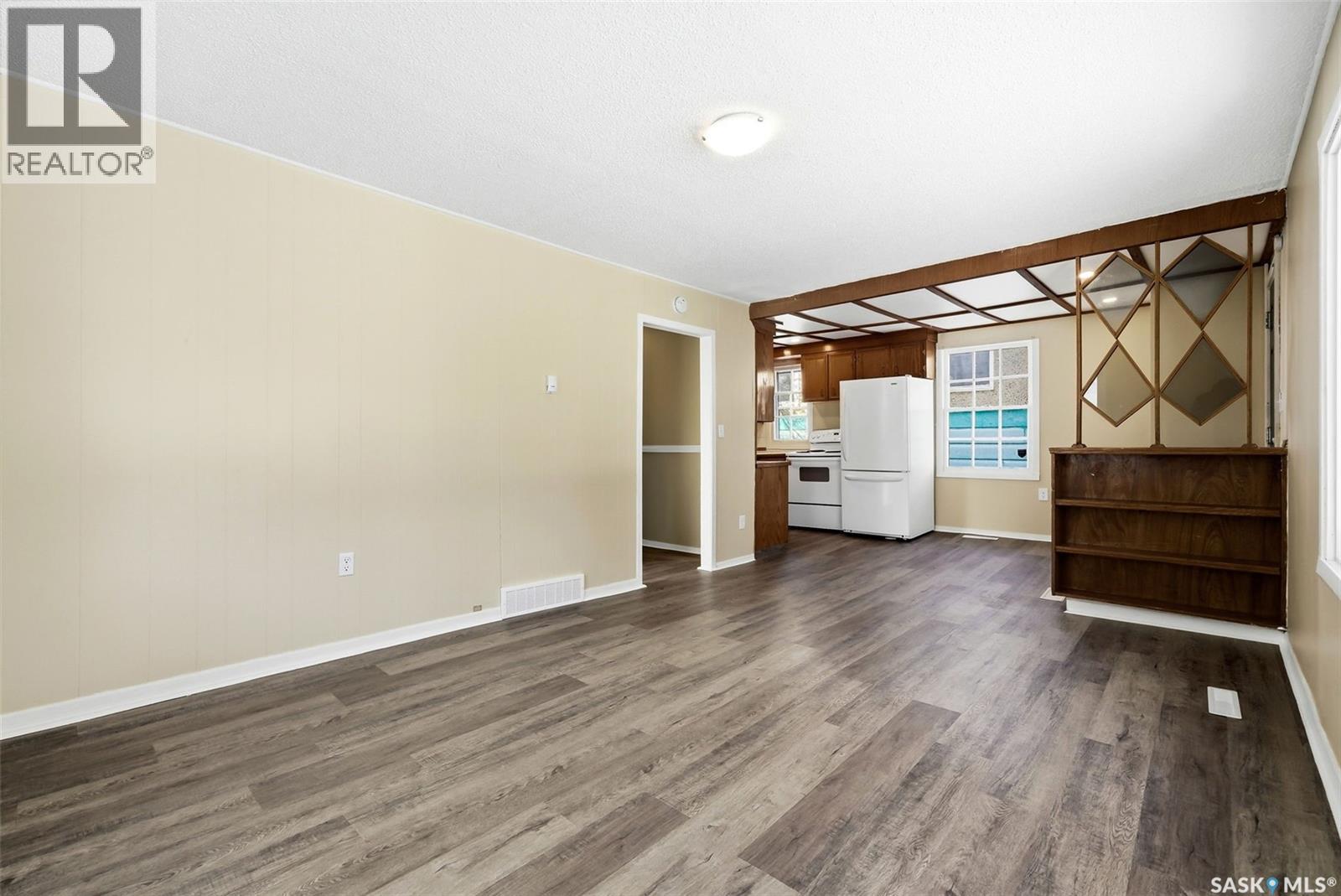 1162 Queen Street, Regina, Saskatchewan  S4T 4B2 - Photo 6 - SK029292