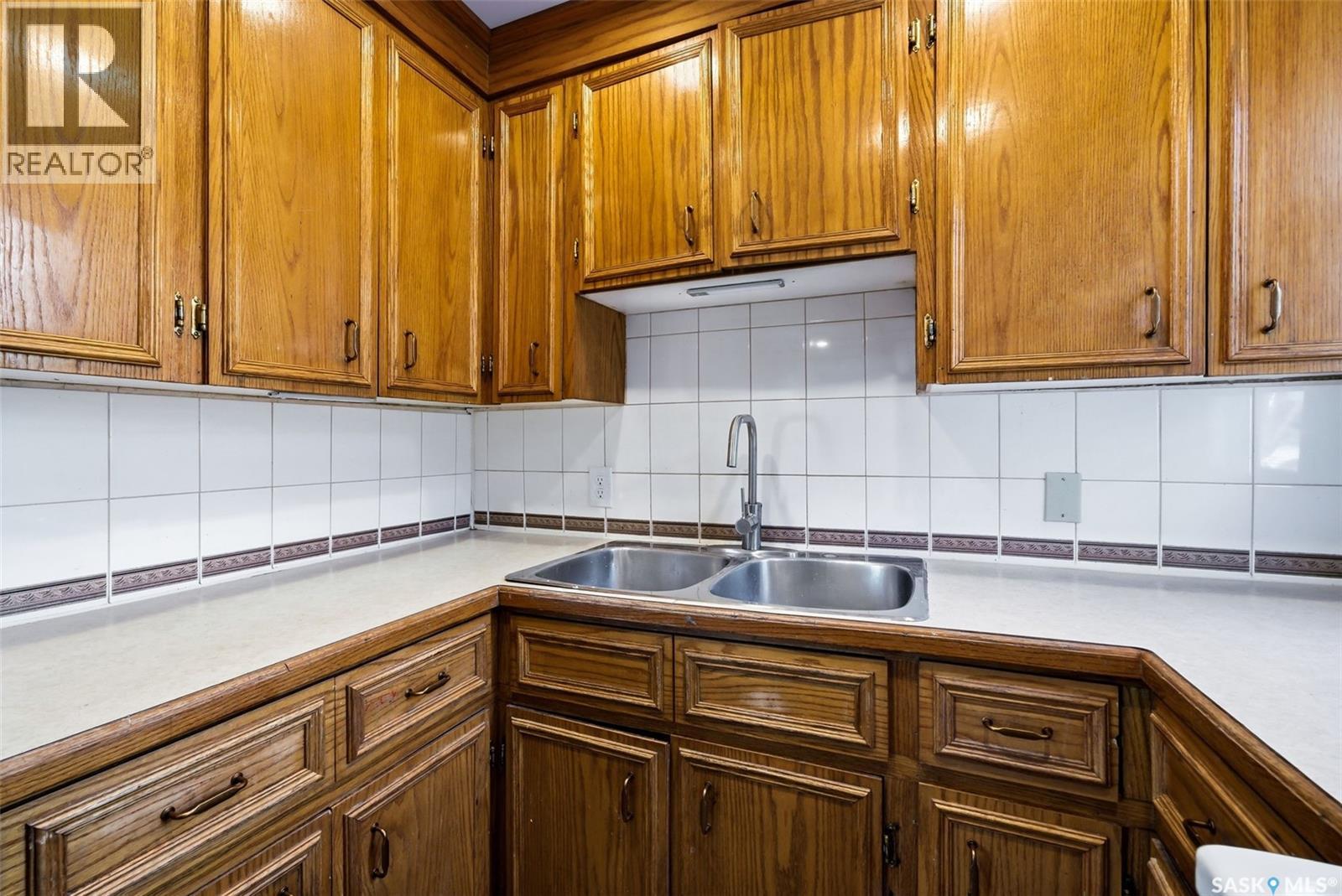 1162 Queen Street, Regina, Saskatchewan  S4T 4B2 - Photo 8 - SK029292