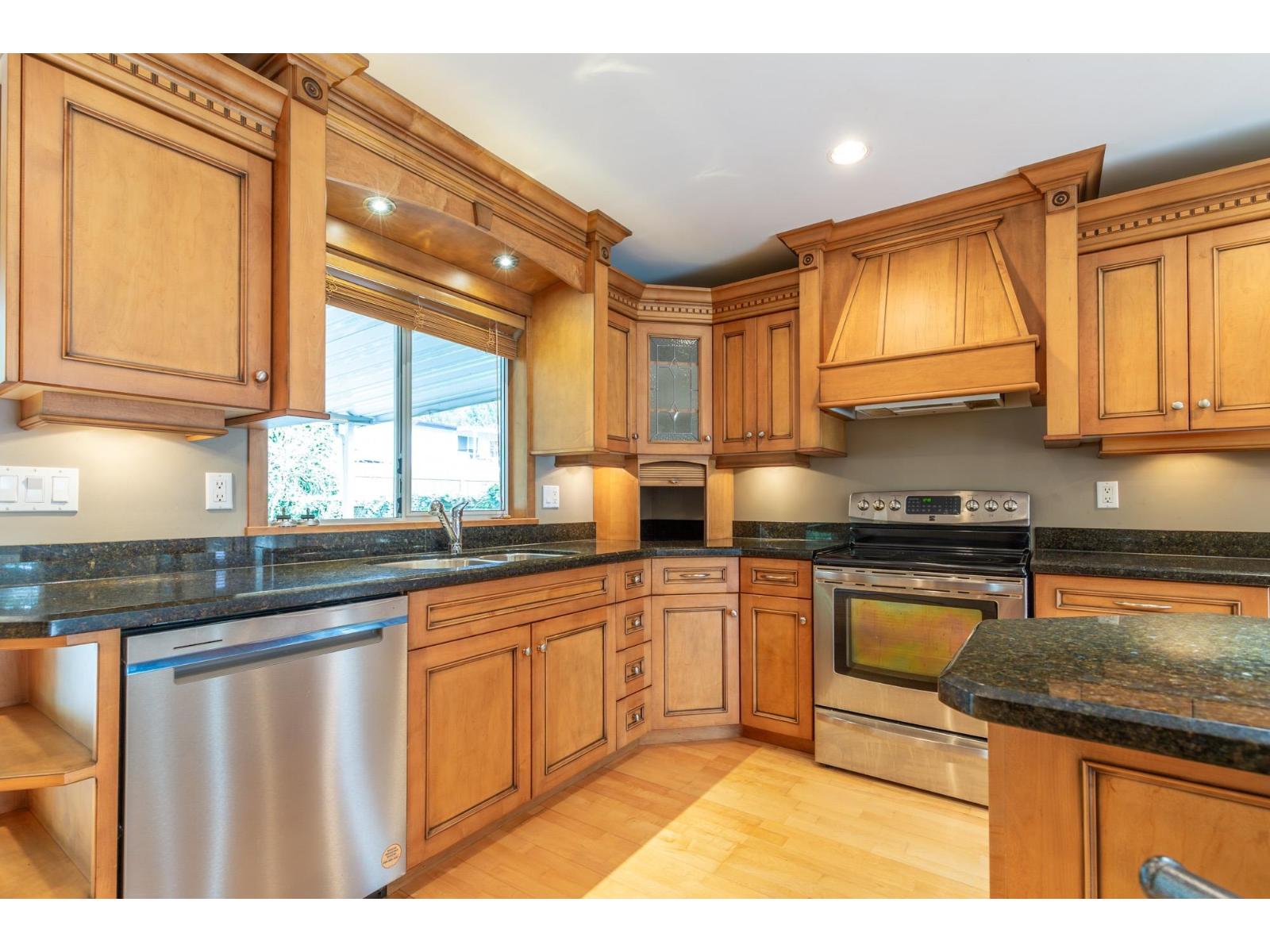 34813 Chantrell Place, Abbotsford, British Columbia  V3G 1G5 - Photo 14 - R3094138