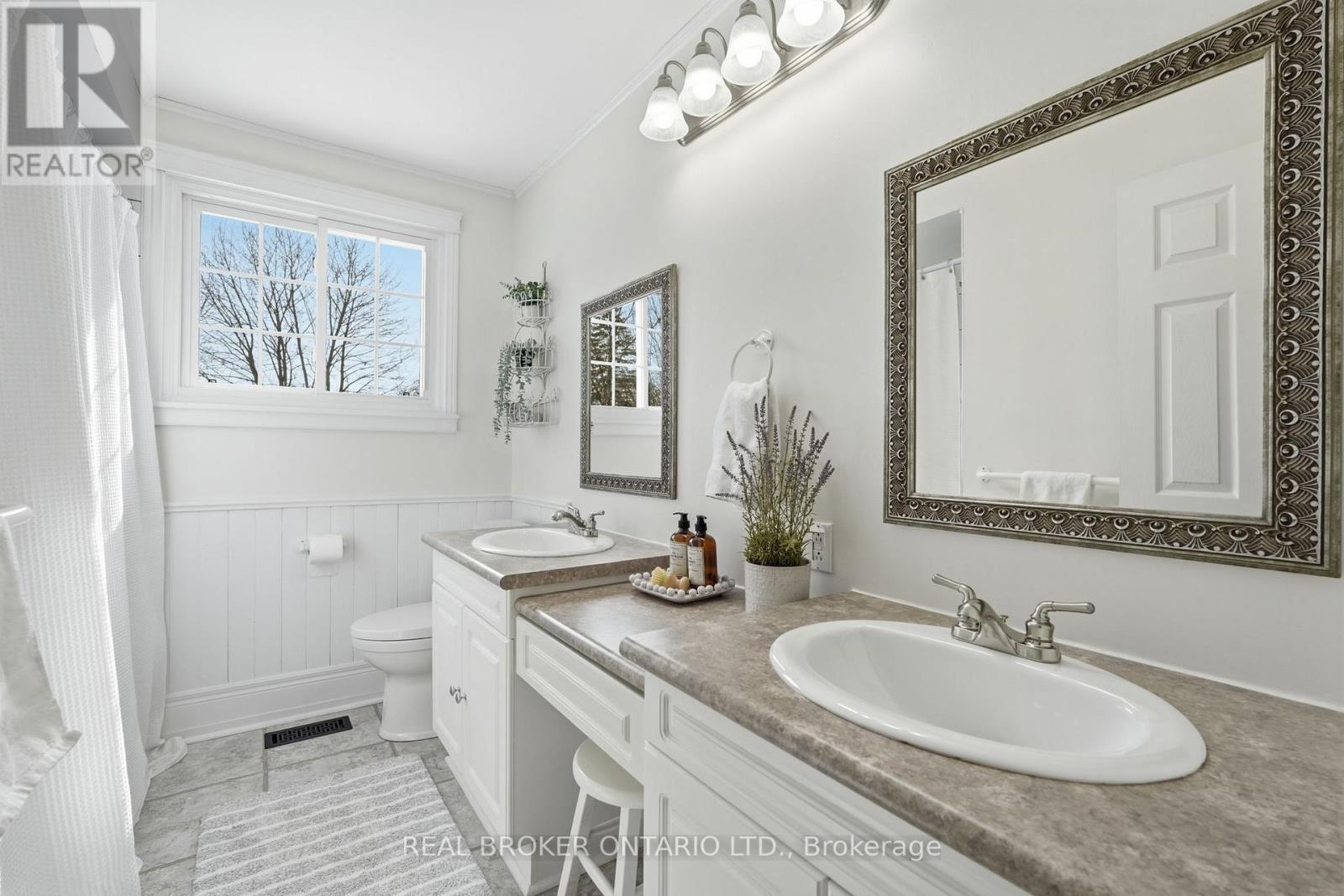 24 Bannisdale Way, Hamilton, Ontario  L0R 1H2 - Photo 31 - X12827288